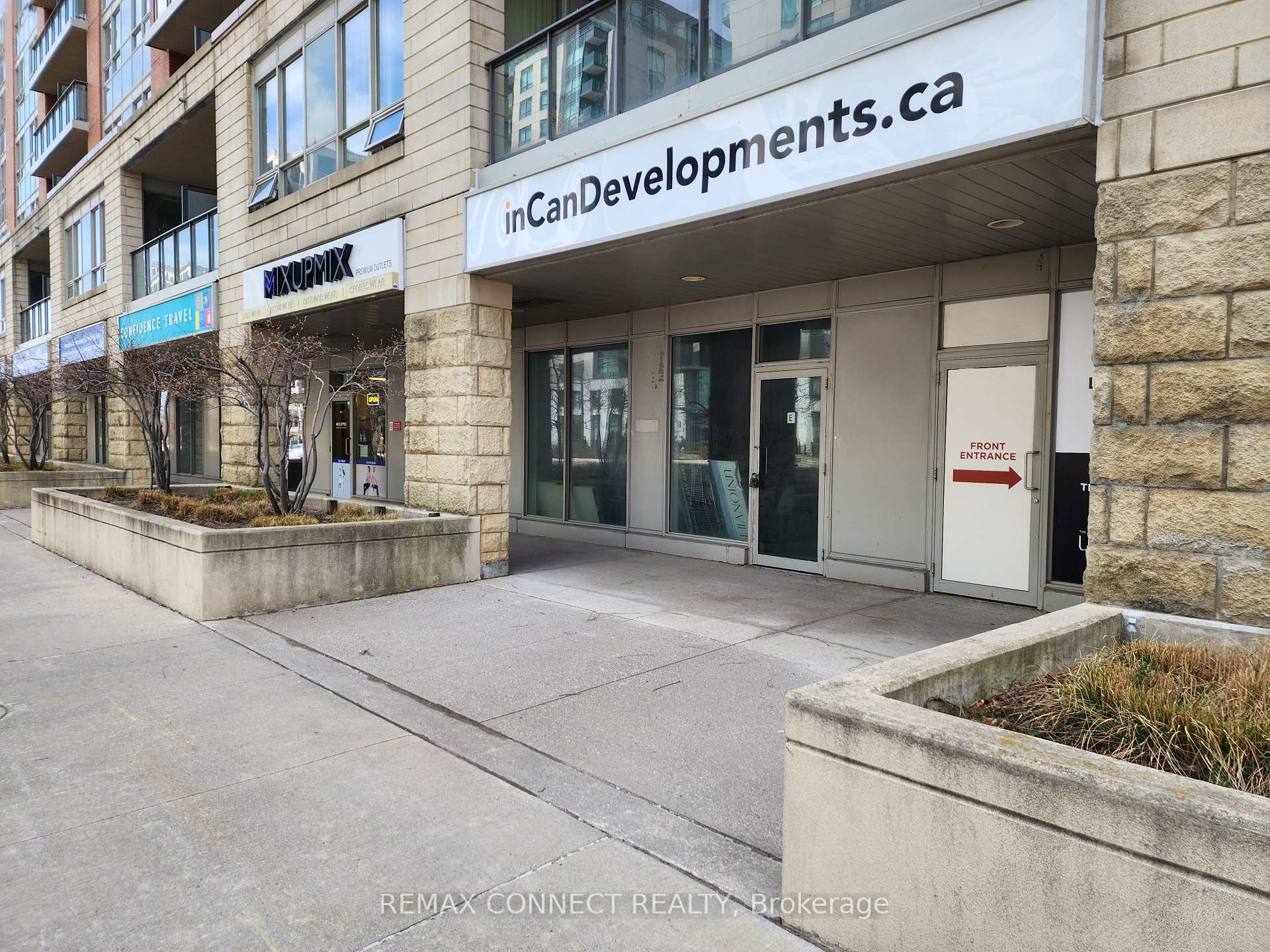 E - 60 South Town Centre Boulevard Markham Ontario Canada Sale commercial Bob Bahreinian Re/Max Connect Realty, Brokerage*