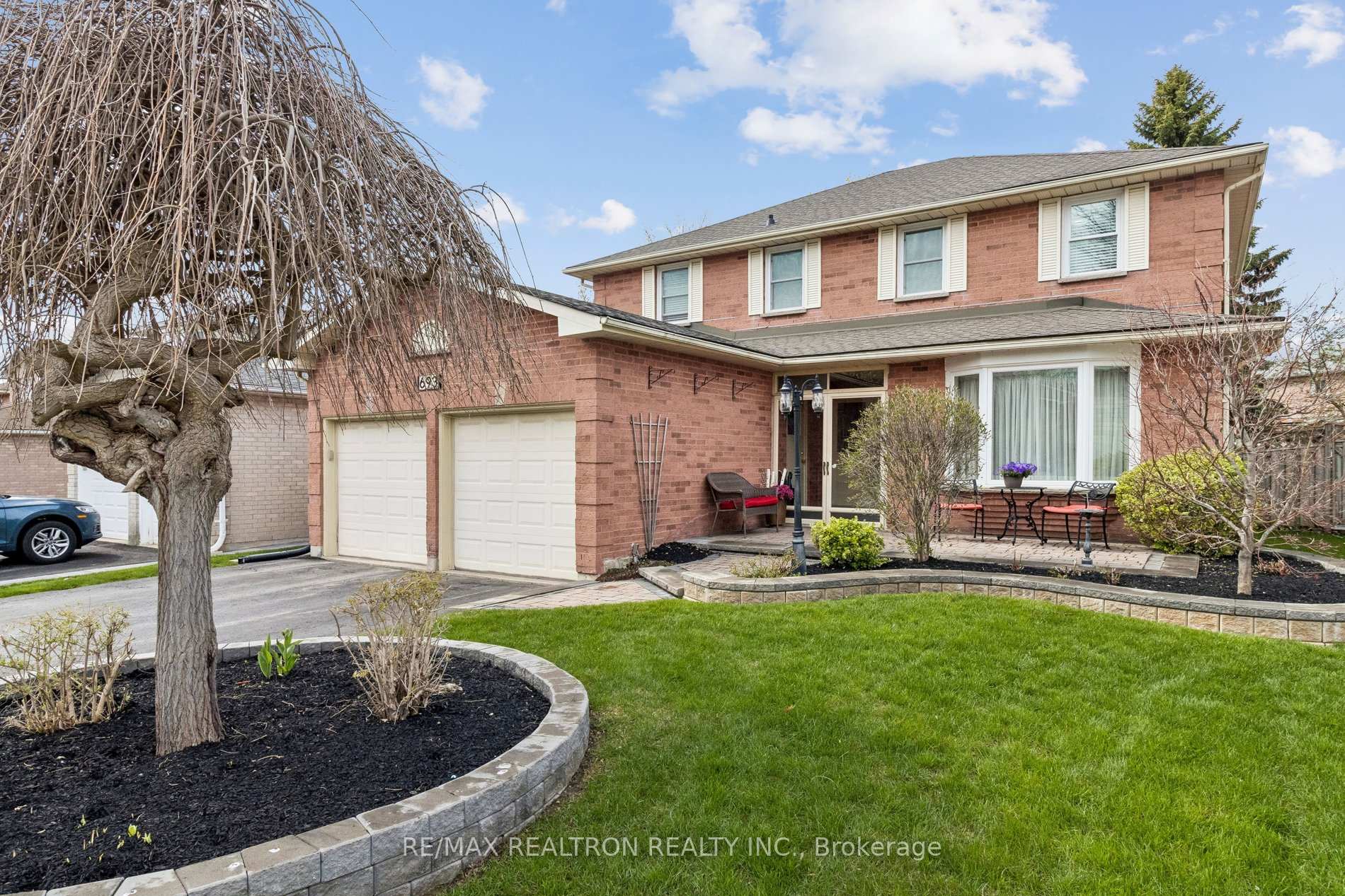 693 Leslie Valley Drive Newmarket Ontario Canada Sale residential Peter LeBlanc Main Street Realty Ltd., Brokerage *