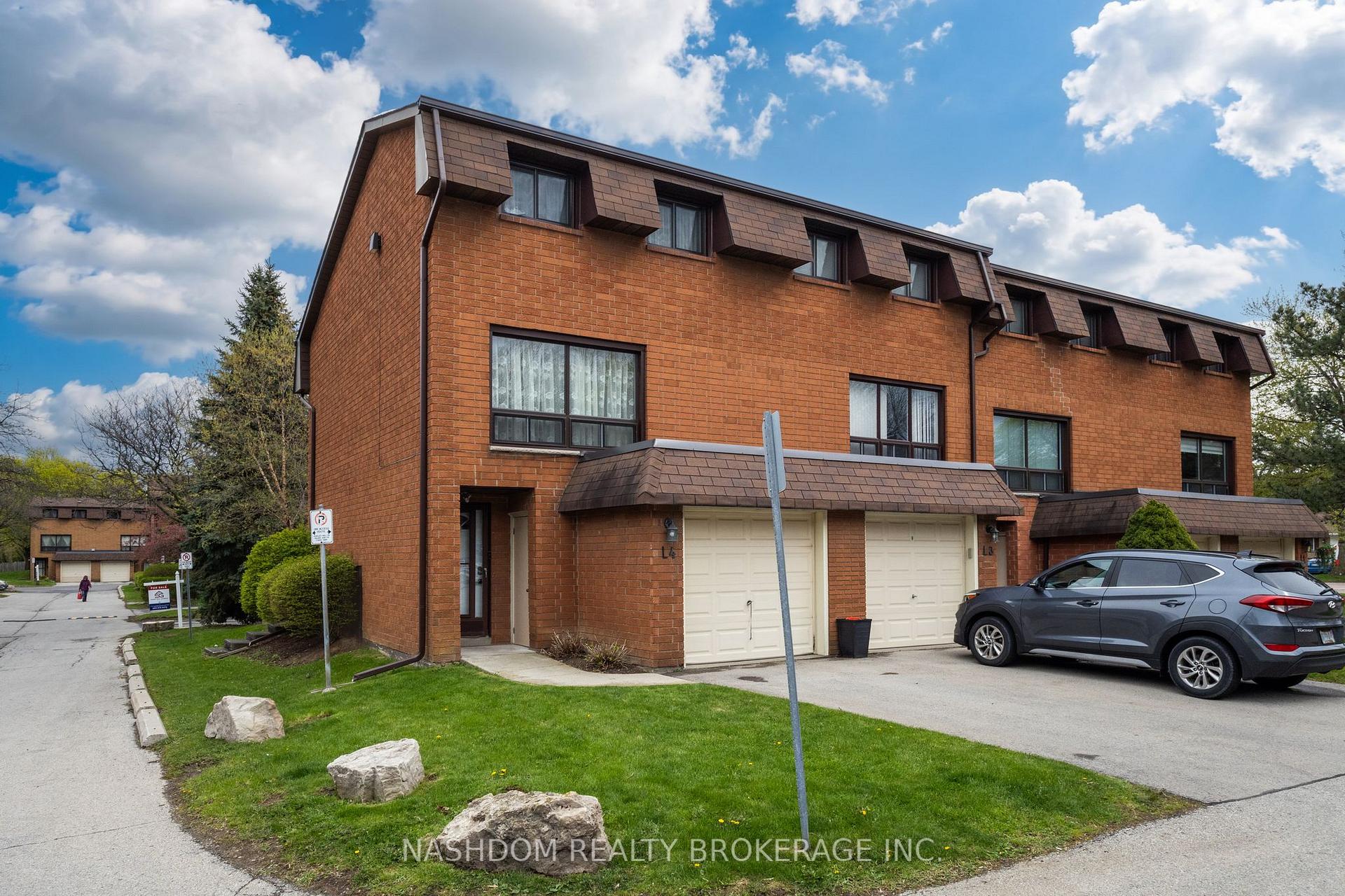 L4 - 444 Stone Church Road W Hamilton Ontario Canada Sale residential Maggie Abril Nashdom Realty Brokerage Inc. 