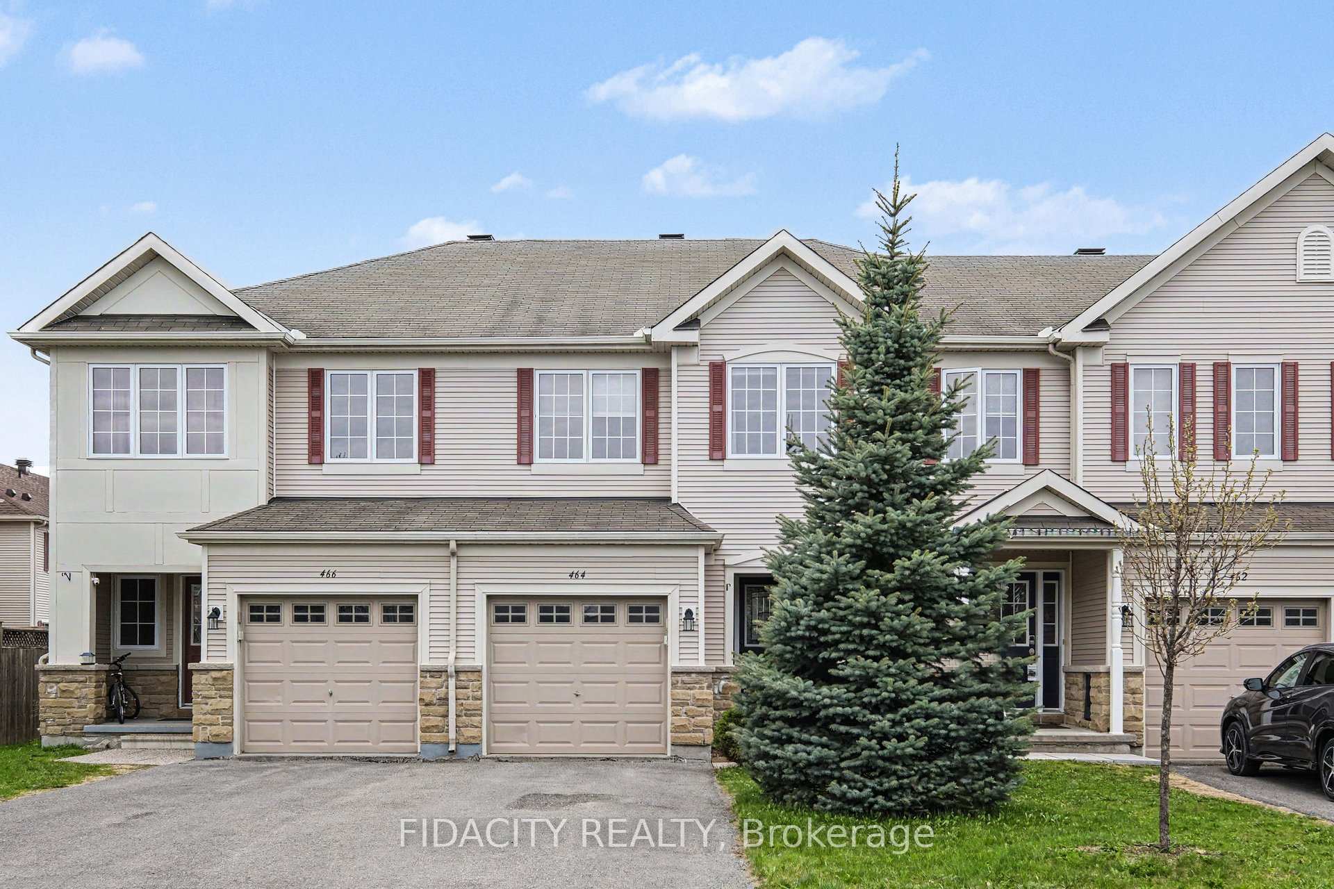 464 Templeford Avenue Ottawa Ontario Canada Sale residential Christiane Lafleur RE/MAX HALLMARK REALTY GROUP Brokerage *