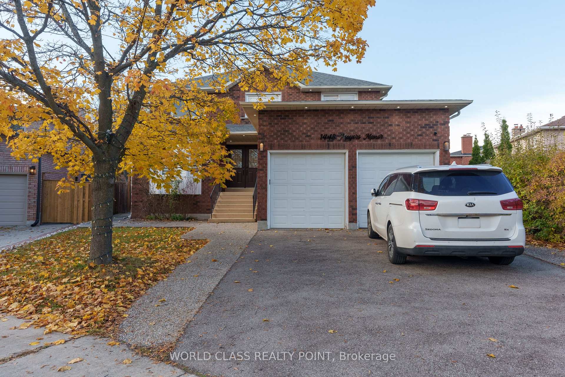 1448 Mayors Manor Oakville Ontario Canada Sale residential Deedar Ghatehorde WORLD CLASS REALTY POINT Brokerage  *
