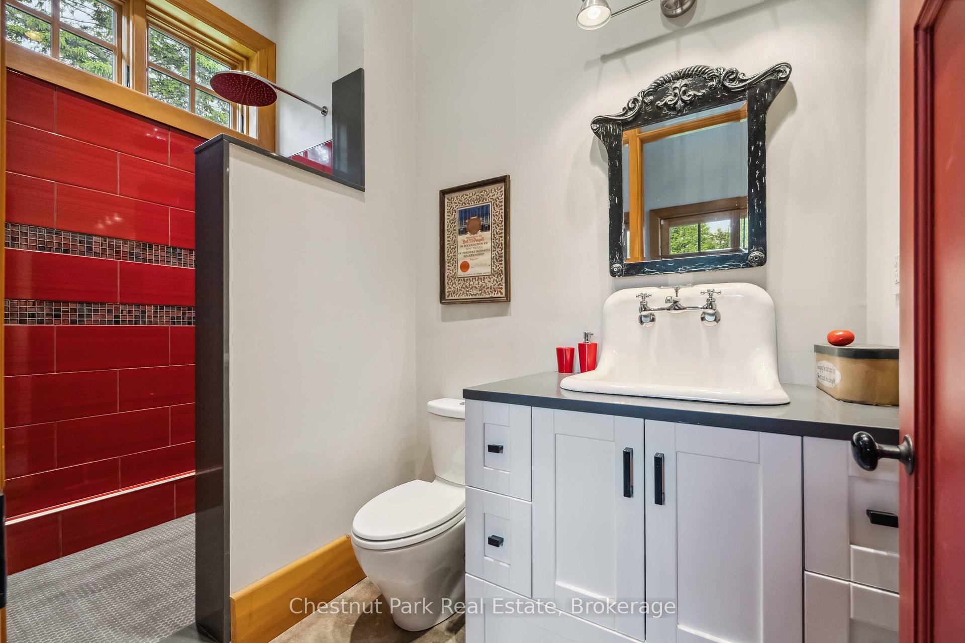 5 Bedroom Single Family Home/House's Image 41