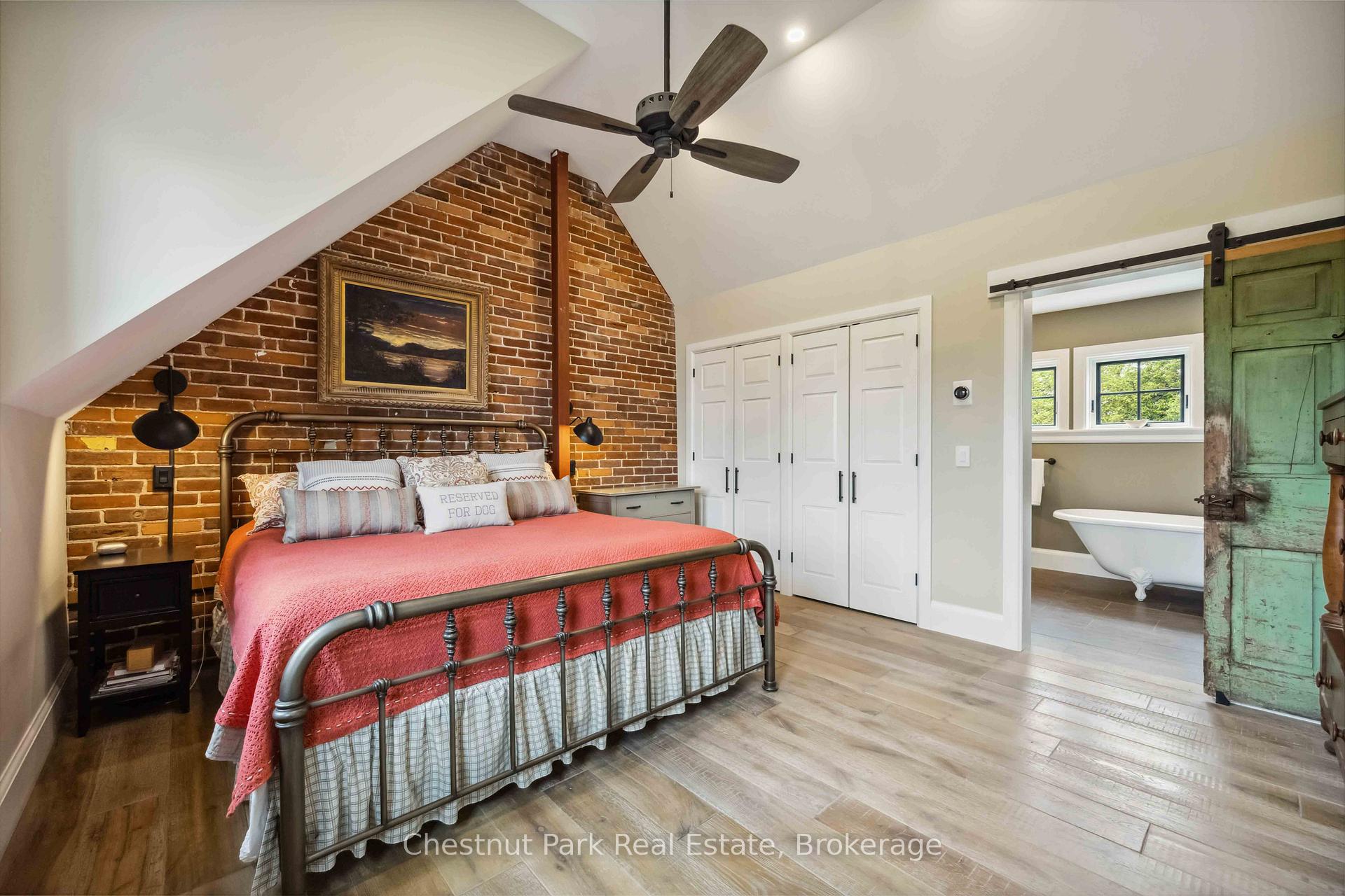5 Bedroom Single Family Home/House's Image 29
