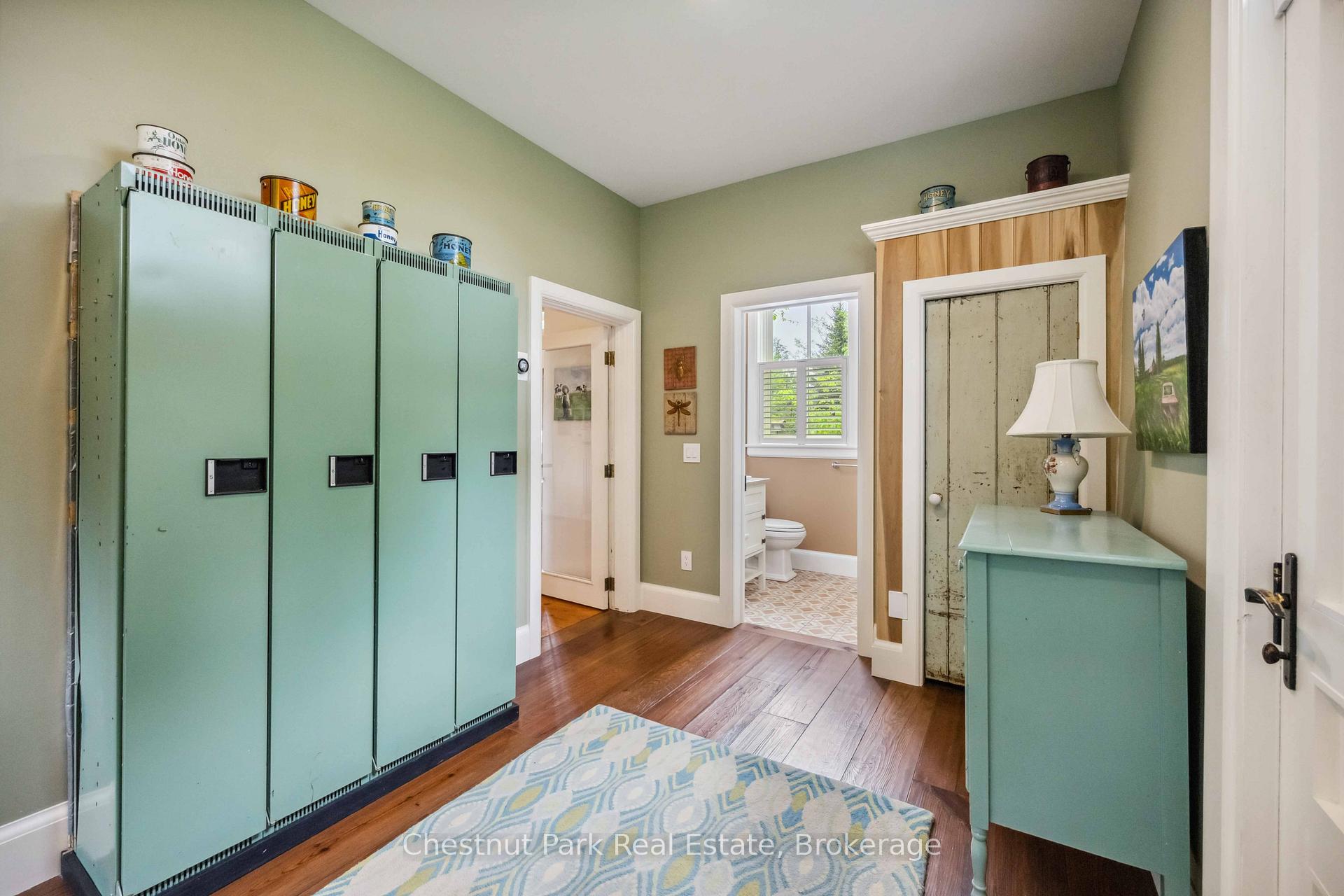 5 Bedroom Single Family Home/House's Image 19