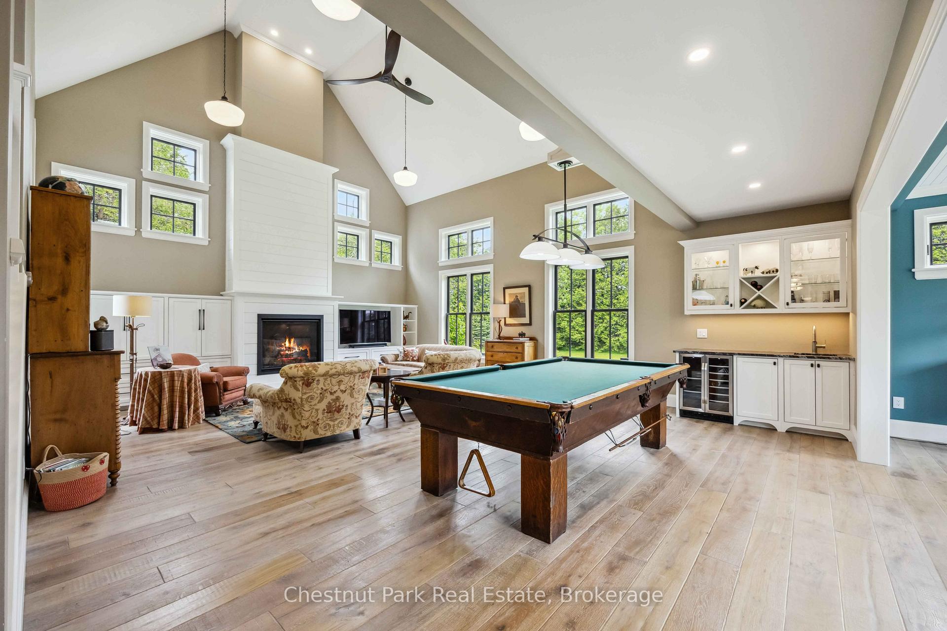 5 Bedroom Single Family Home/House's Image 22