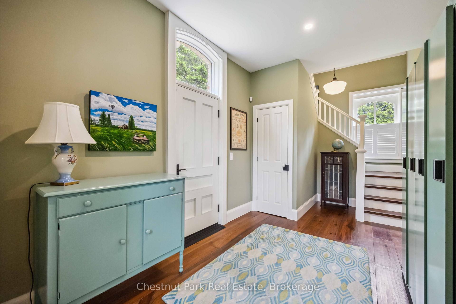 5 Bedroom Single Family Home/House's Image 17