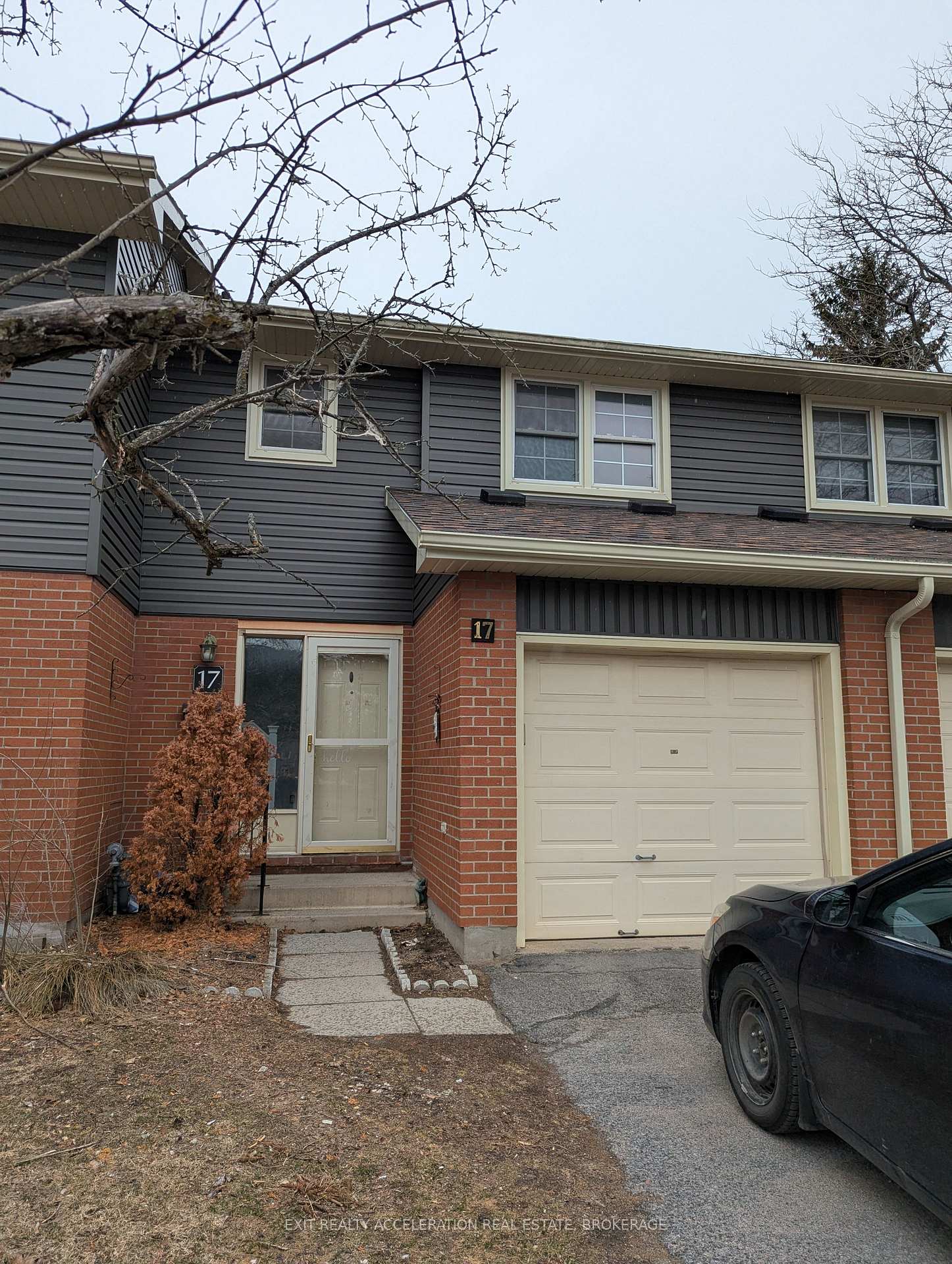 17 - 19 MacPhearson Avenue Kingston Ontario Canada Rent residential   EXIT Realty Acceleration, Brokerage