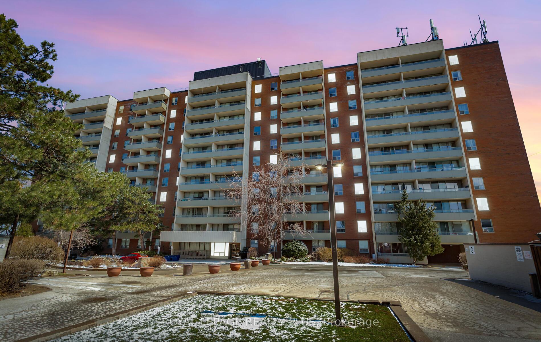 1004 - 1 Four Winds Drive Toronto Ontario Canada Sale residential Karen  Moore Royal LePage Realty Plus, Brokerage*