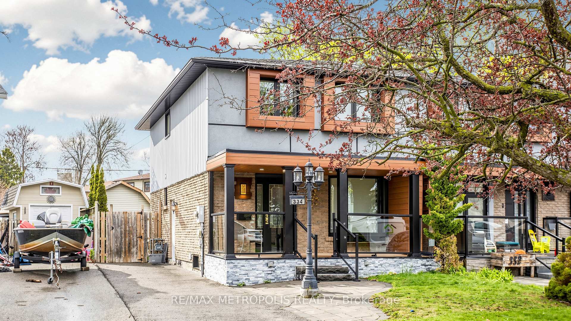 334 Killarney Court Oshawa Ontario Canada Sale residential Dushan Nithiyanantham RE/MAX Metropolis Realty Brokerage*