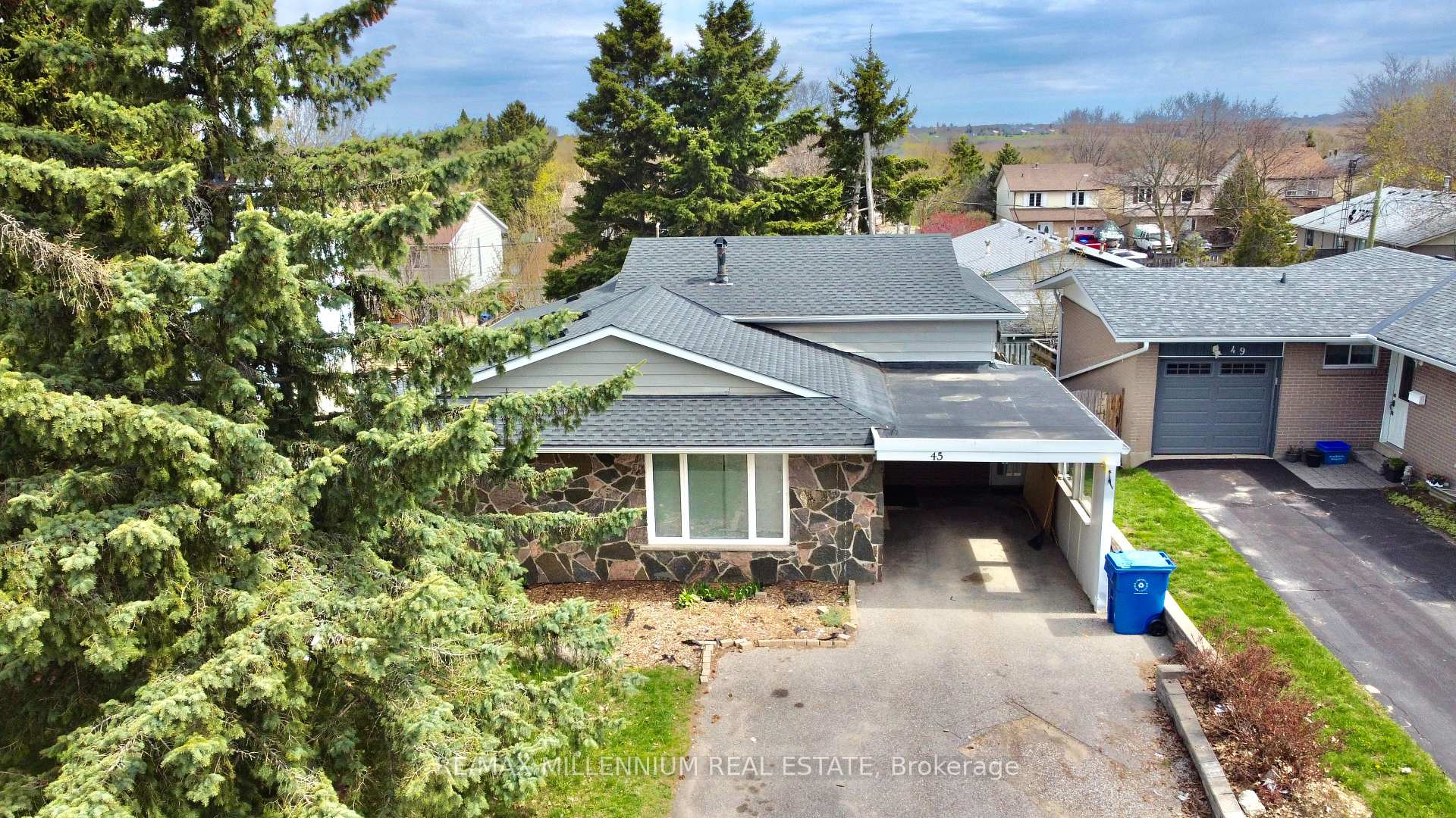 45 Caledonia Road Orangeville Ontario Canada Sale residential Gurin Brar RE/MAX Millennium Real Estate, Brokerage*