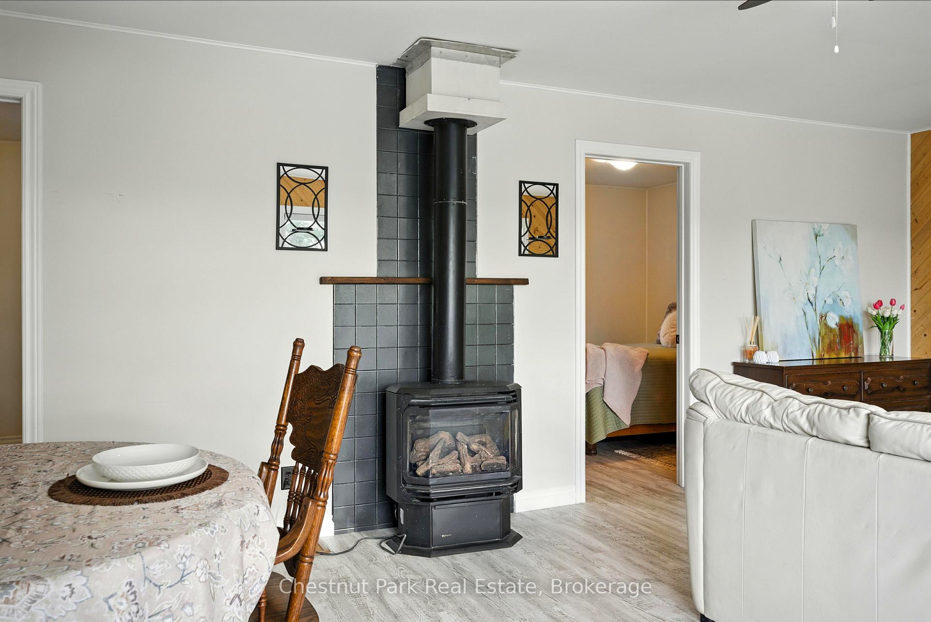 3 Bedroom Single Family Home/House's Image 9
