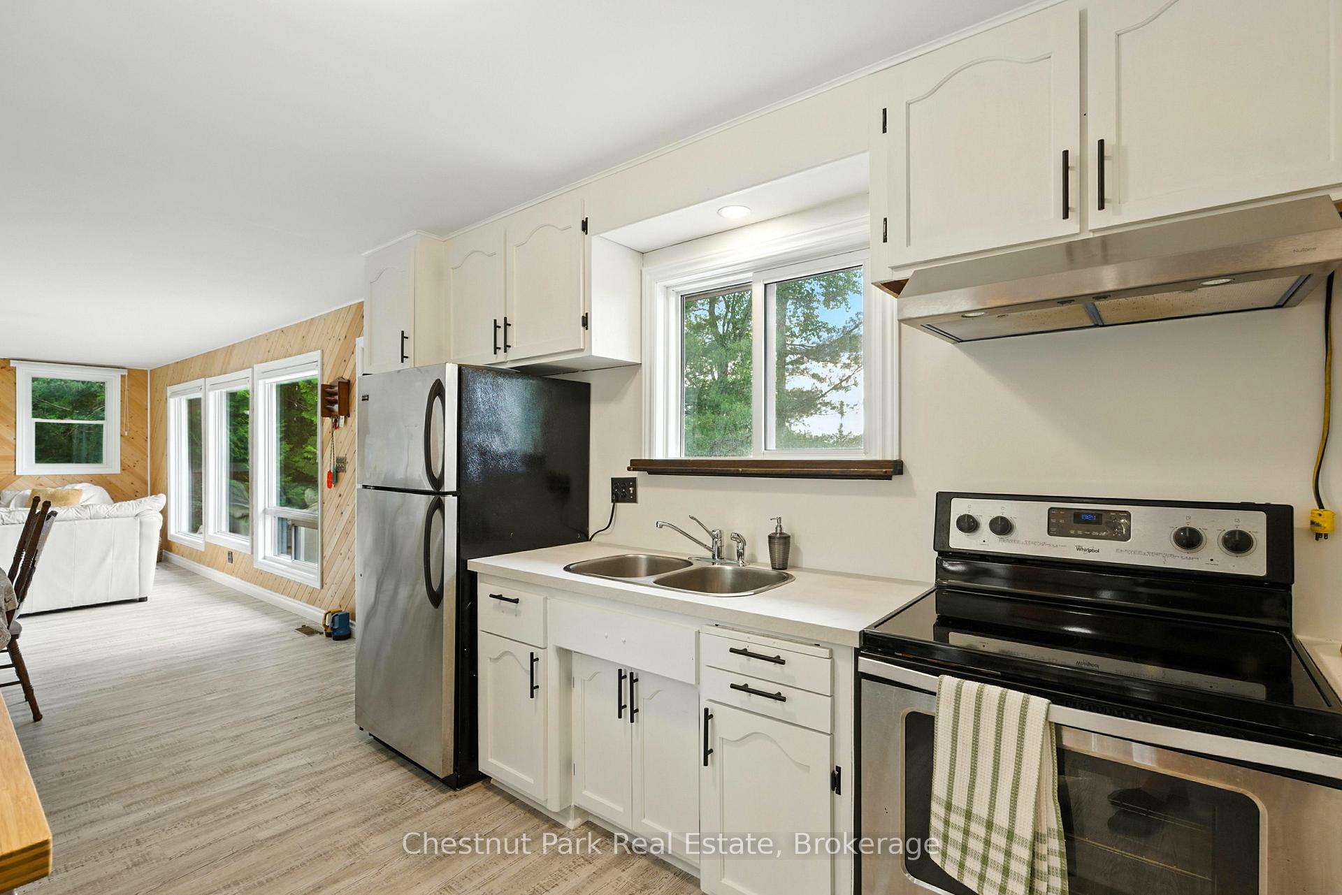 3 Bedroom Single Family Home/House's Image 3