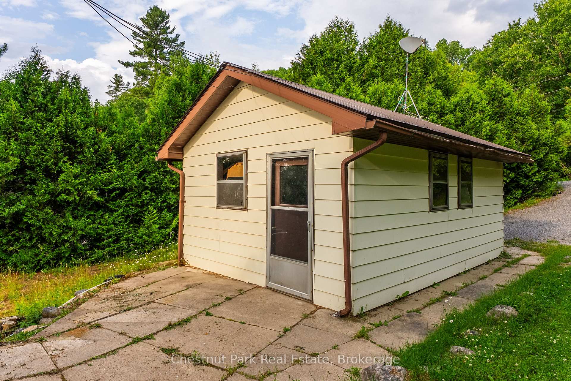 3 Bedroom Single Family Home/House's Image 28