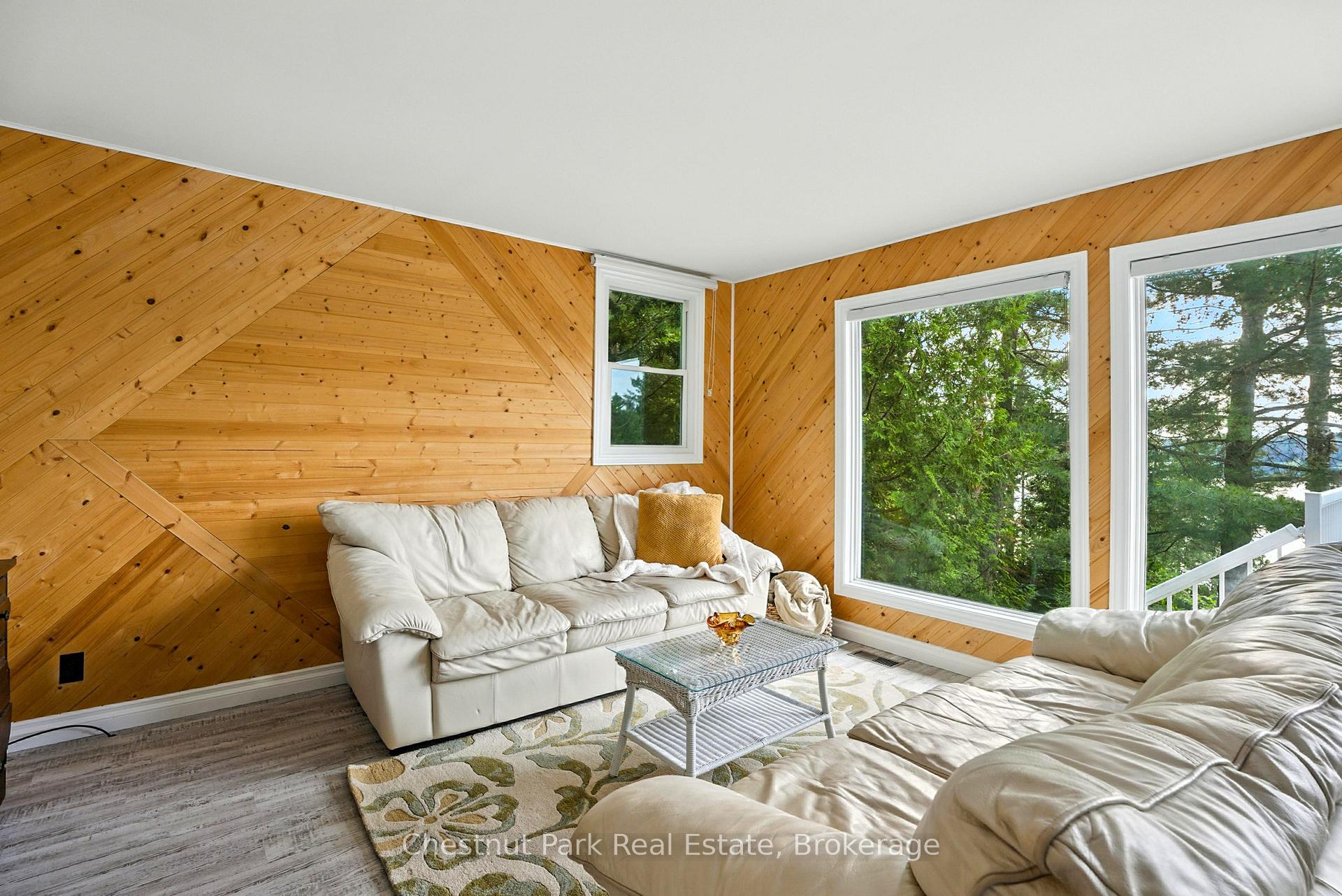 3 Bedroom Single Family Home/House's Image 12