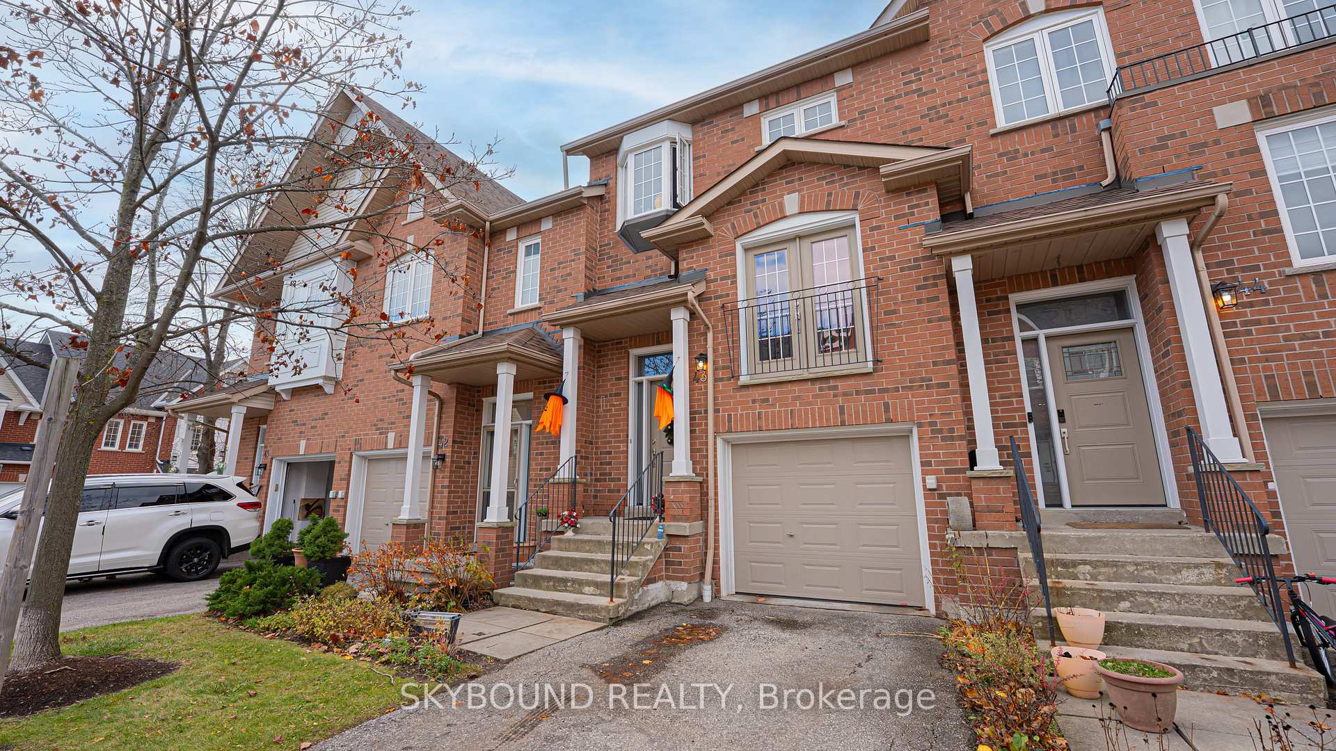 43 - 1588 South Parade Court Mississauga Ontario Canada Sale residential Navien Goel Skybound Realty, Brokerage