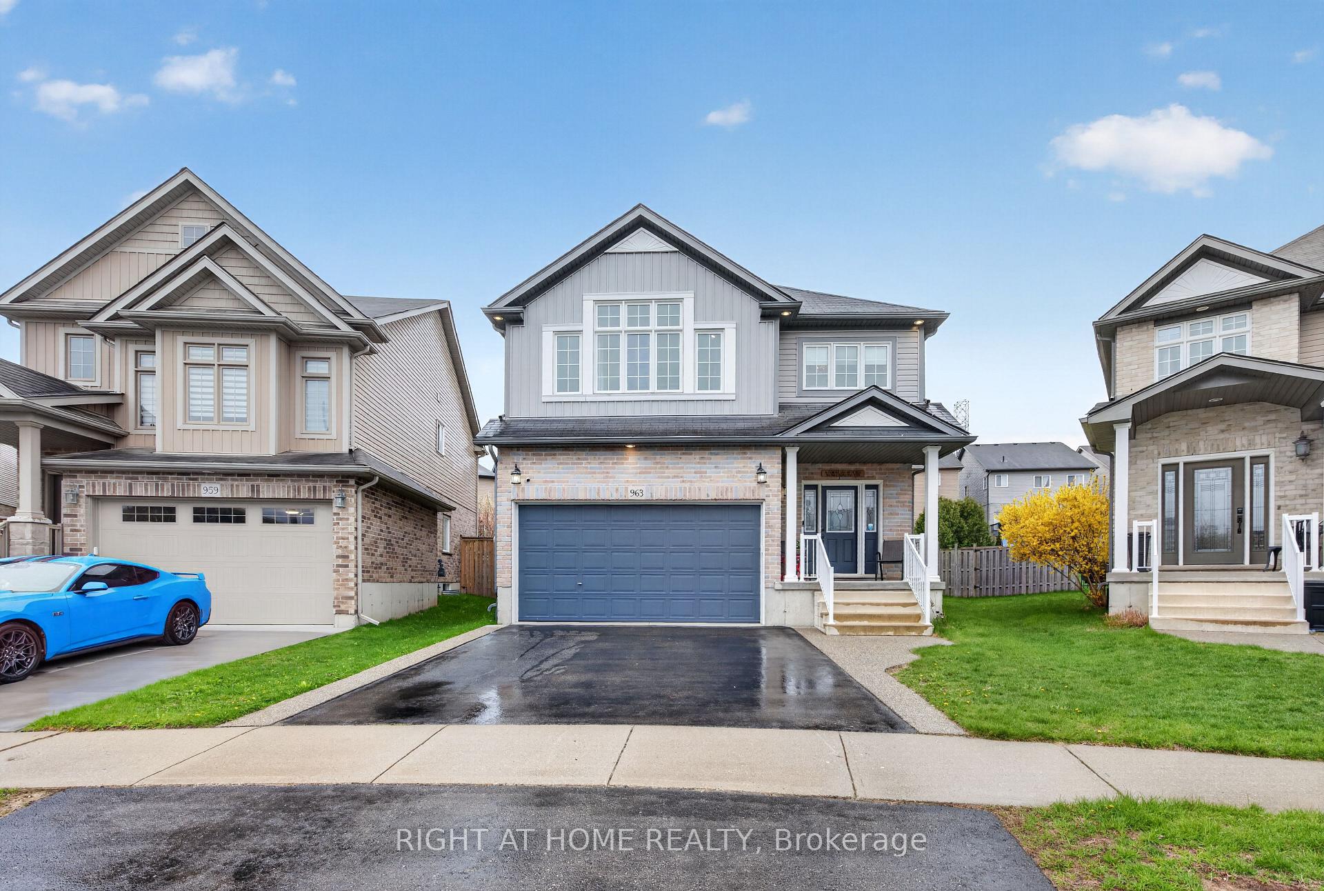 963 Bianca Court Kitchener Ontario Canada Sale residential Eva Maria Labedzki Right at Home Realty, Brokerage*