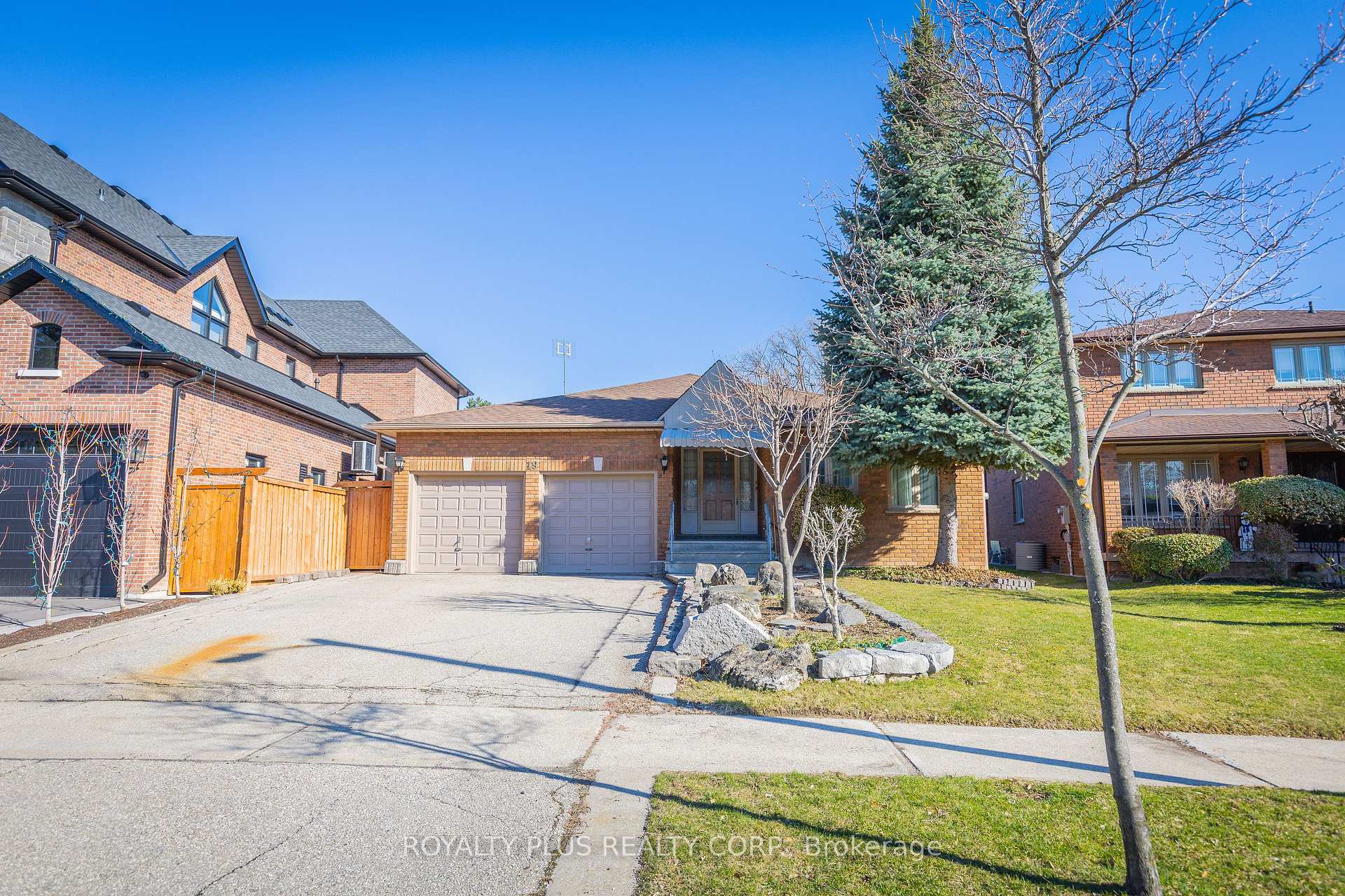 19 Ravine Court Vaughan Ontario Canada Sold residential Mary Barone ROYALTY PLUS REALTY CORP., Brokerage*