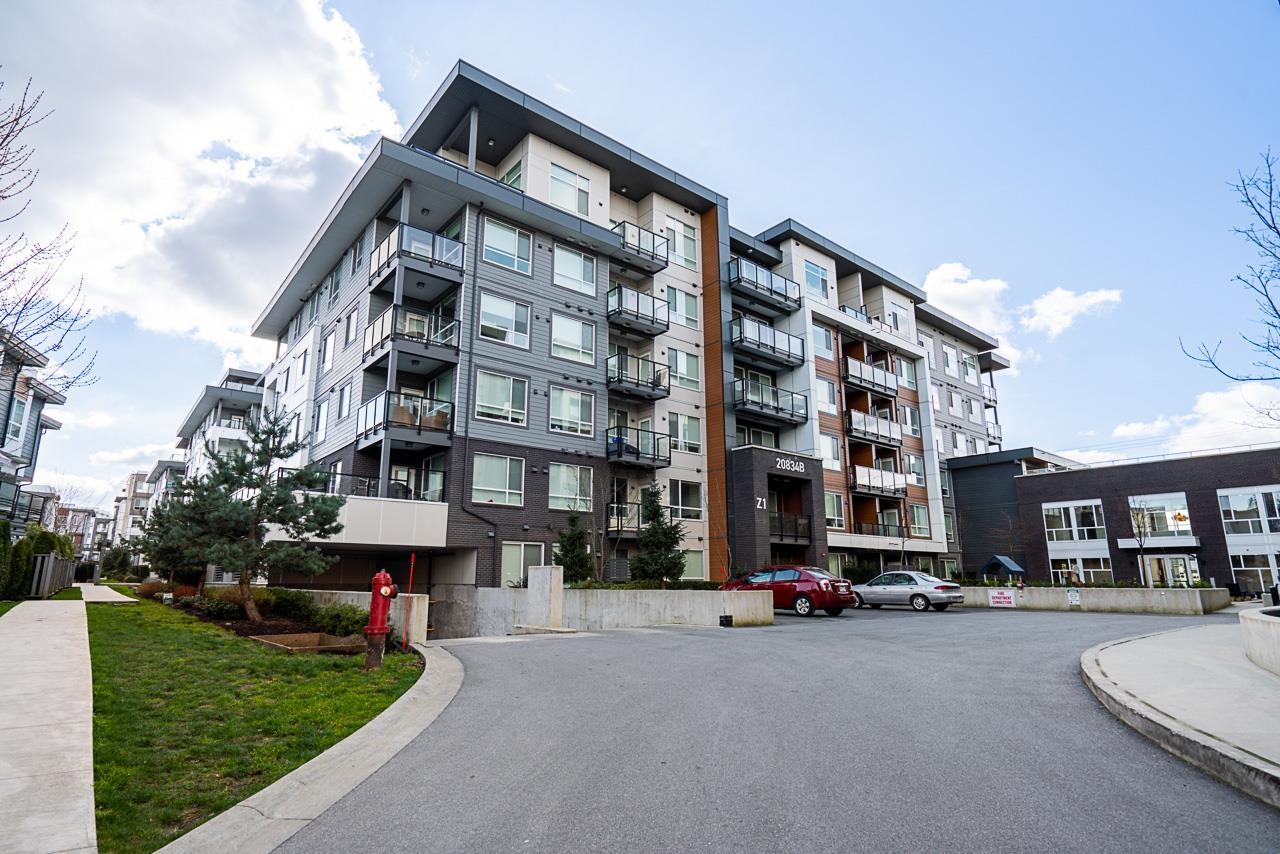 #B204 20834 80TH AVENUE Langley British Columbia Canada Sale residential Sharon Mason HomeLife Benchmark Titus Realty
