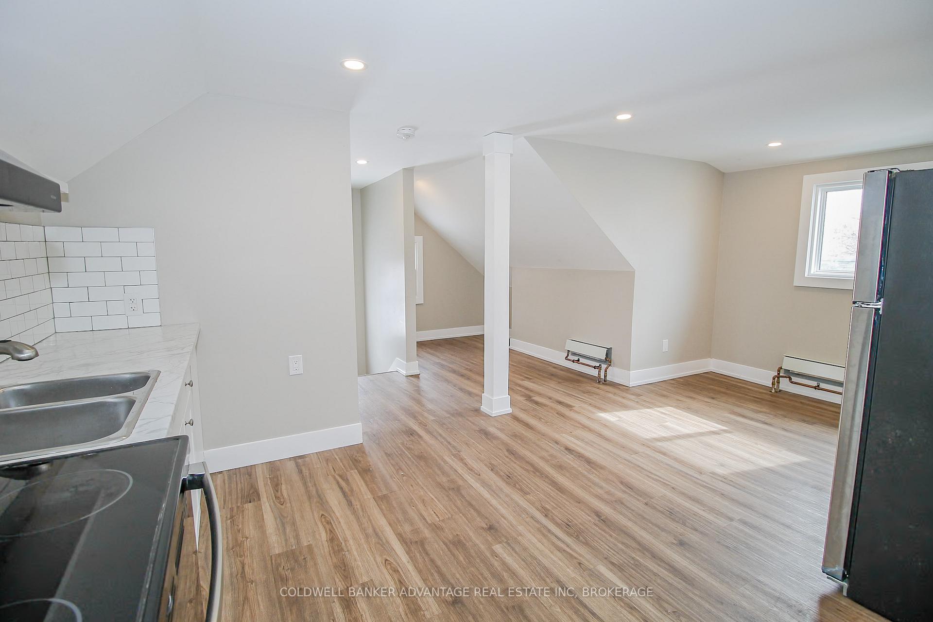 UPPER - 181 Welland Street Port Colborne Ontario Canada Rent residential Alain (AL) Raby COLDWELL BANKER ADVANTAGE REAL ESTATE INC, BROKERAGE*