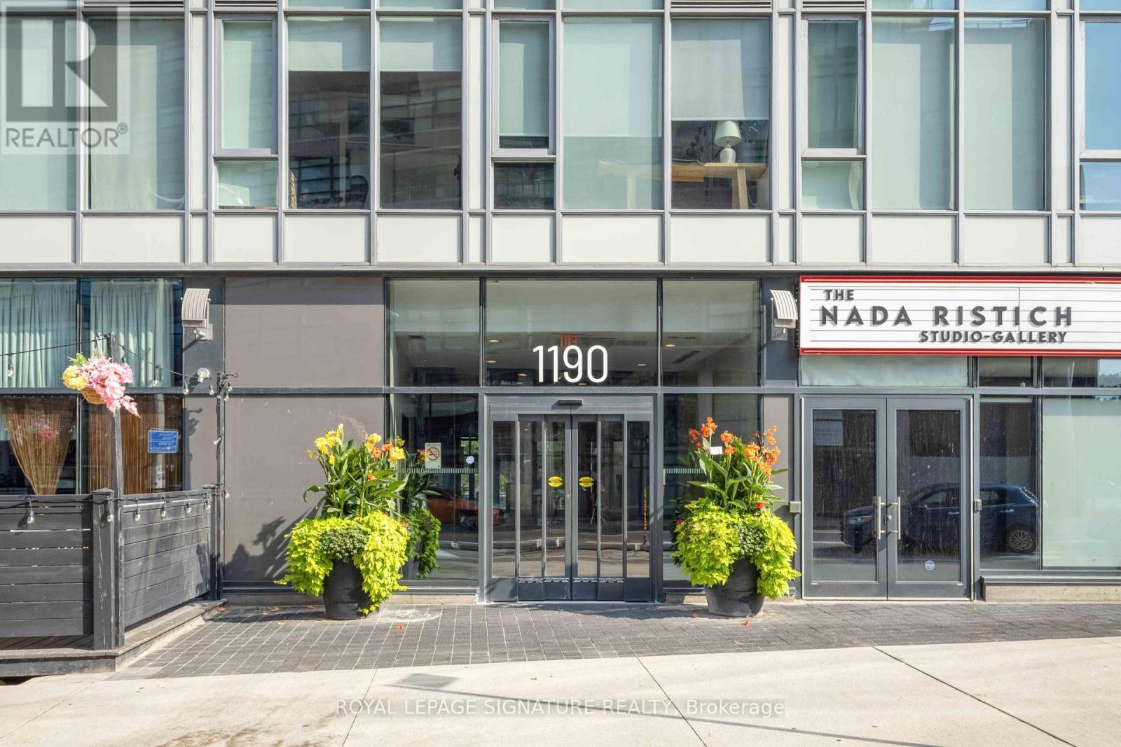 406 - 1190 Dundas Street E Toronto Ontario Canada Sale residential   Bruce Murray - Real Estate Homeward, Brokerage