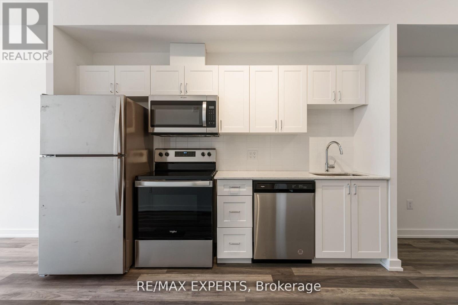 424 - 430 ESSA Road Barrie Ontario Canada Rent residential ALINA SPEKTOR Re/Max Experts, Brokerage*