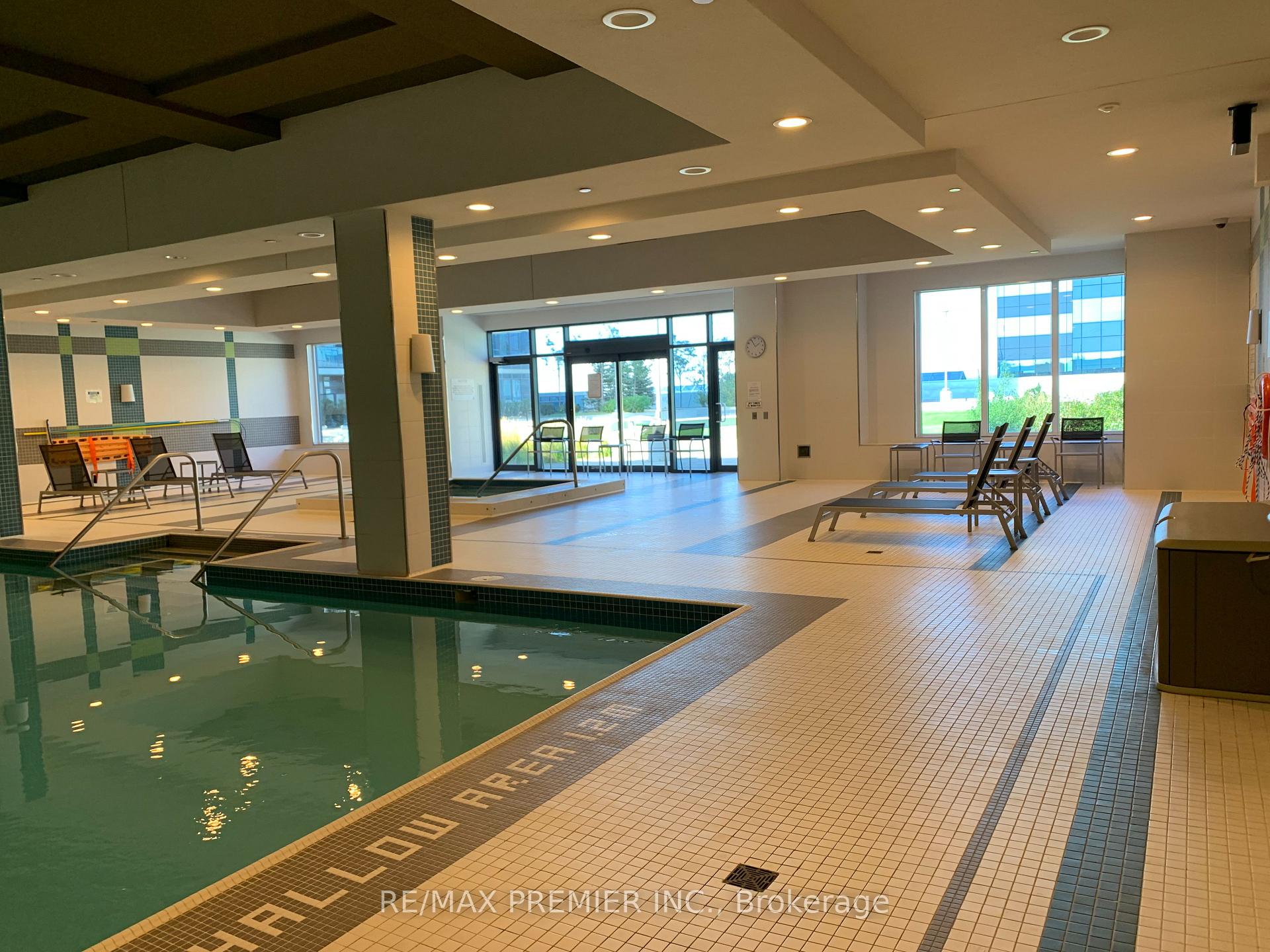 PHO2 - 3600 Highway 7 Vaughan Ontario Canada Sale residential Leida Sefa RE/MAX PREMIER INC. Brokerage*