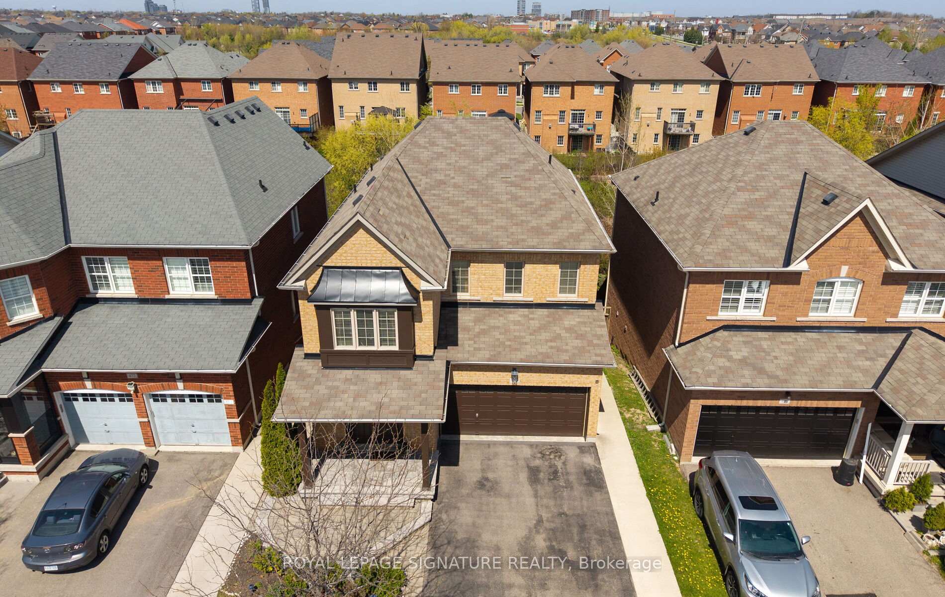 476 Nairn Circle Milton Ontario Canada Sale residential Jasmine Noronha Royal LePage Signature Realty, Brokerage
