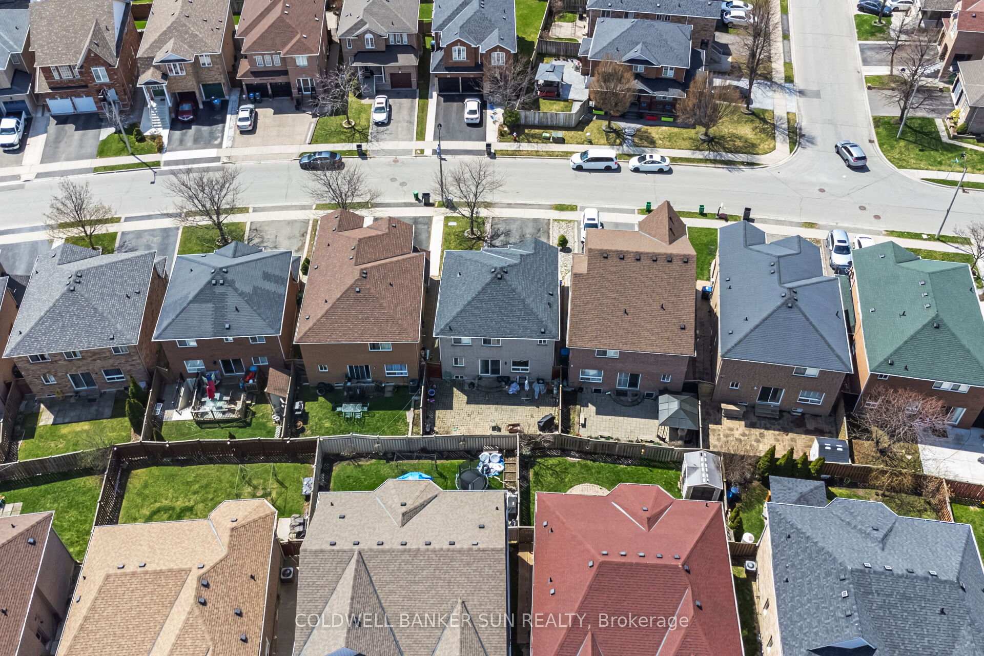 21 Sunnyview Road Brampton Ontario Canada Sale residential Sukhvir Sondh Coldwell Banker Sun Realty, Brokerage*