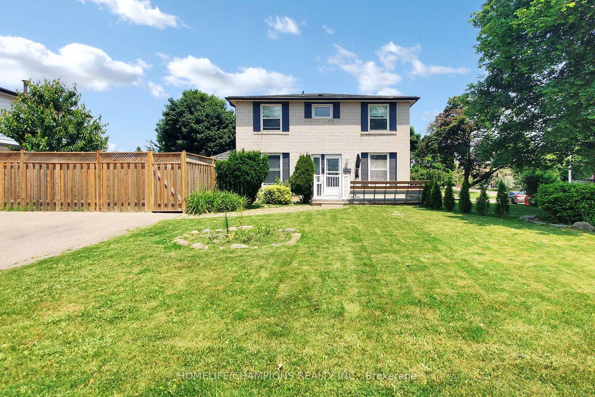 4 Flamingo Crescent Brampton Ontario Canada Sale residential Utayan Ponnuthurai HomeLife/Champions Realty Inc., Brokerage*