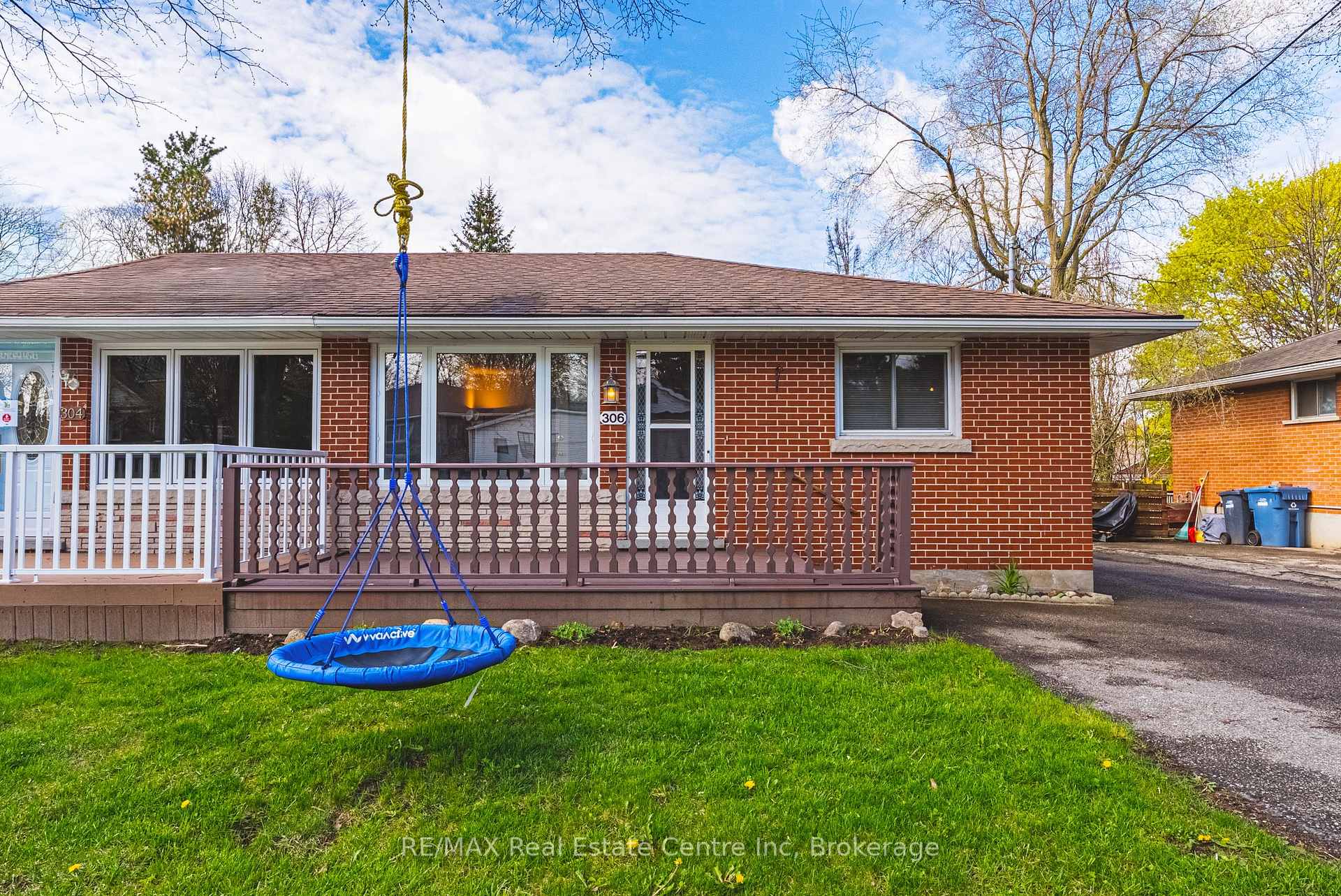 306 Victoria Road N Guelph Ontario Canada Sale residential Silvia  Biro RE/MAX Real Estate Centre Inc., Brokerage