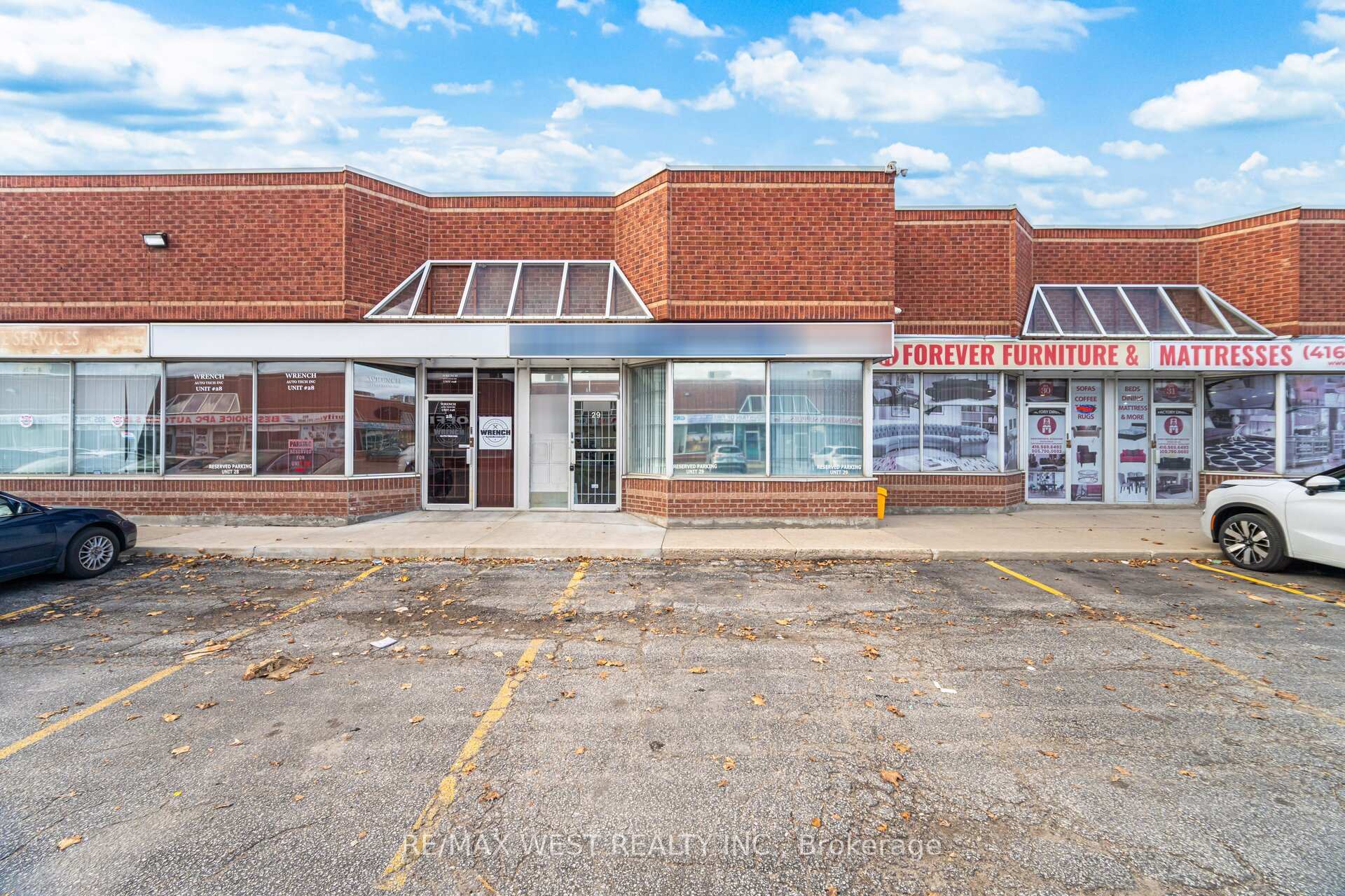 29 - 2565 Steeles Avenue E Brampton Ontario Canada Sale commercial Vince Nestico RE/MAX West Realty Inc., Brokerage *
