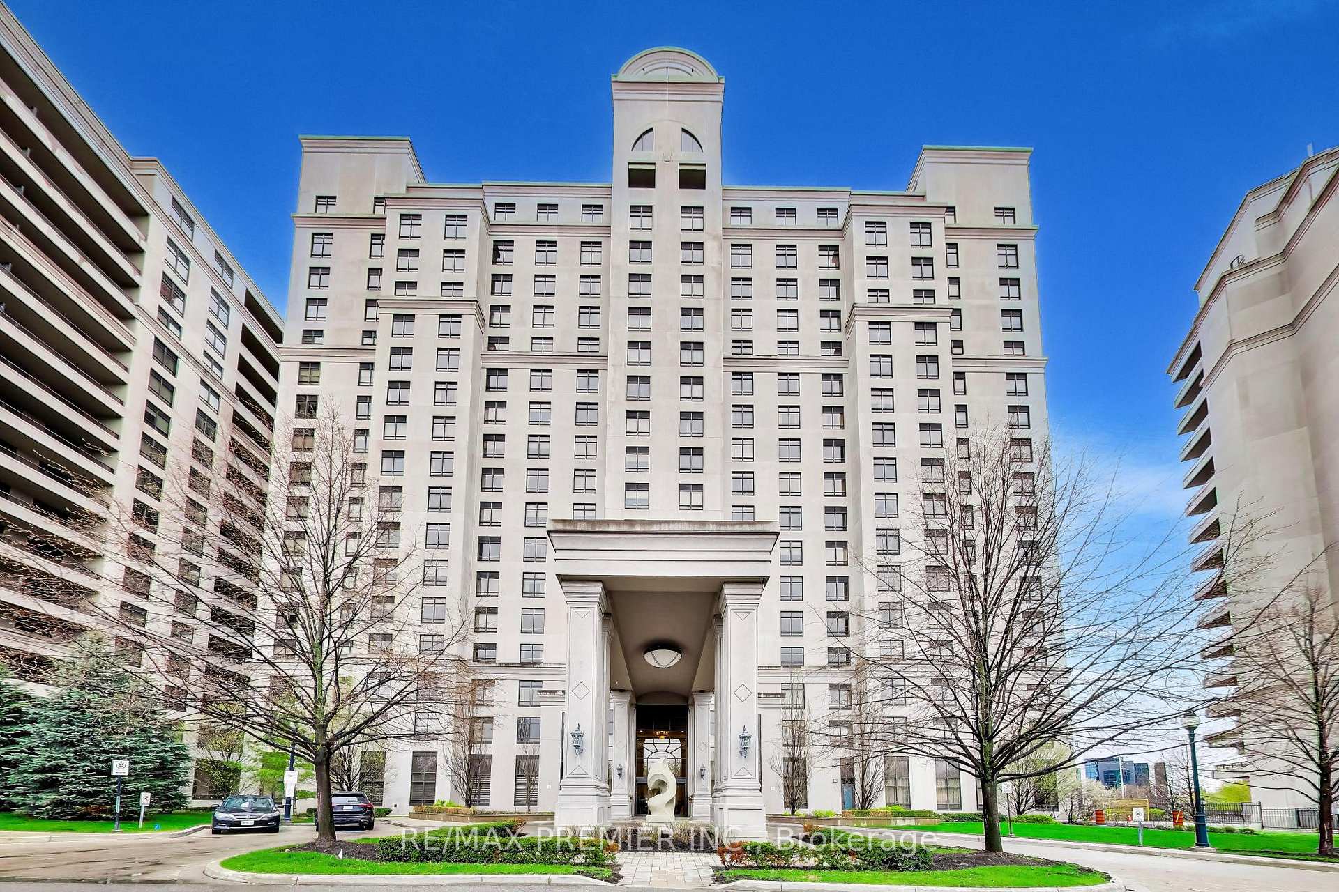 1106 - 9245 Jane Street Vaughan Ontario Canada Sale residential Nasrullah Joyia RE/MAX PREMIER INC. Brokerage*