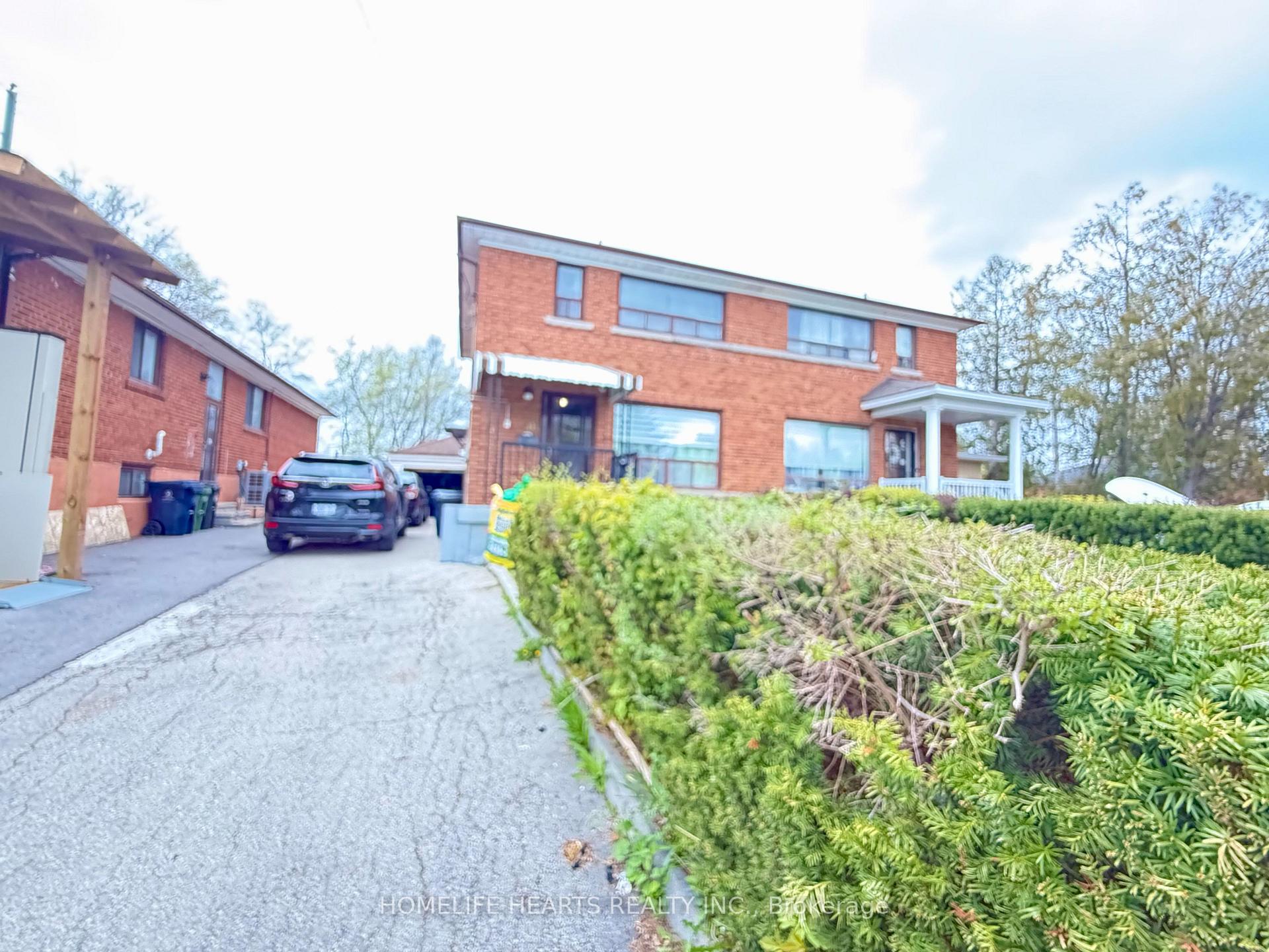 70 Fernando Road Toronto Ontario Canada Sale residential Maria Guadagnolo RE/MAX PREMIER INC. Brokerage*