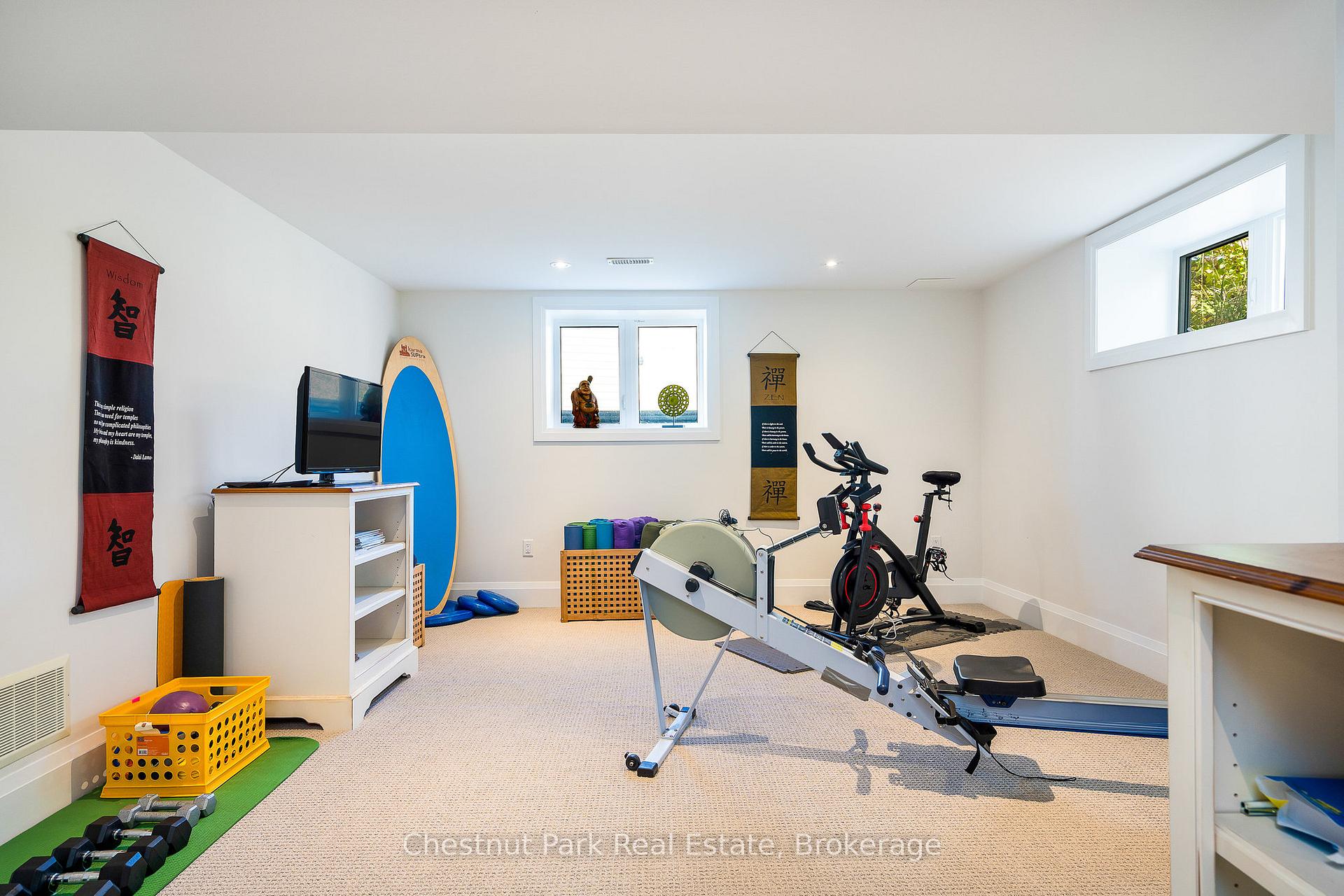 4 Bedroom Single Family Home/House's Image 37