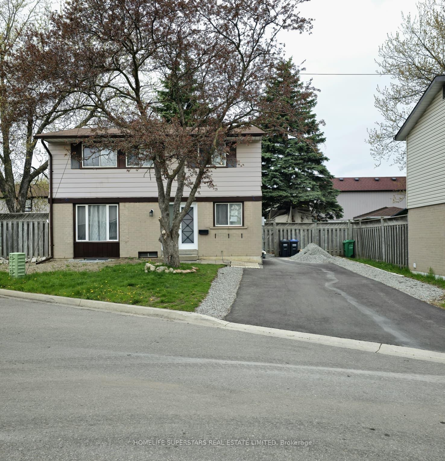 6 Grove Park Square Brampton Ontario Canada Sale residential Jasmine Noronha Royal LePage Signature Realty, Brokerage