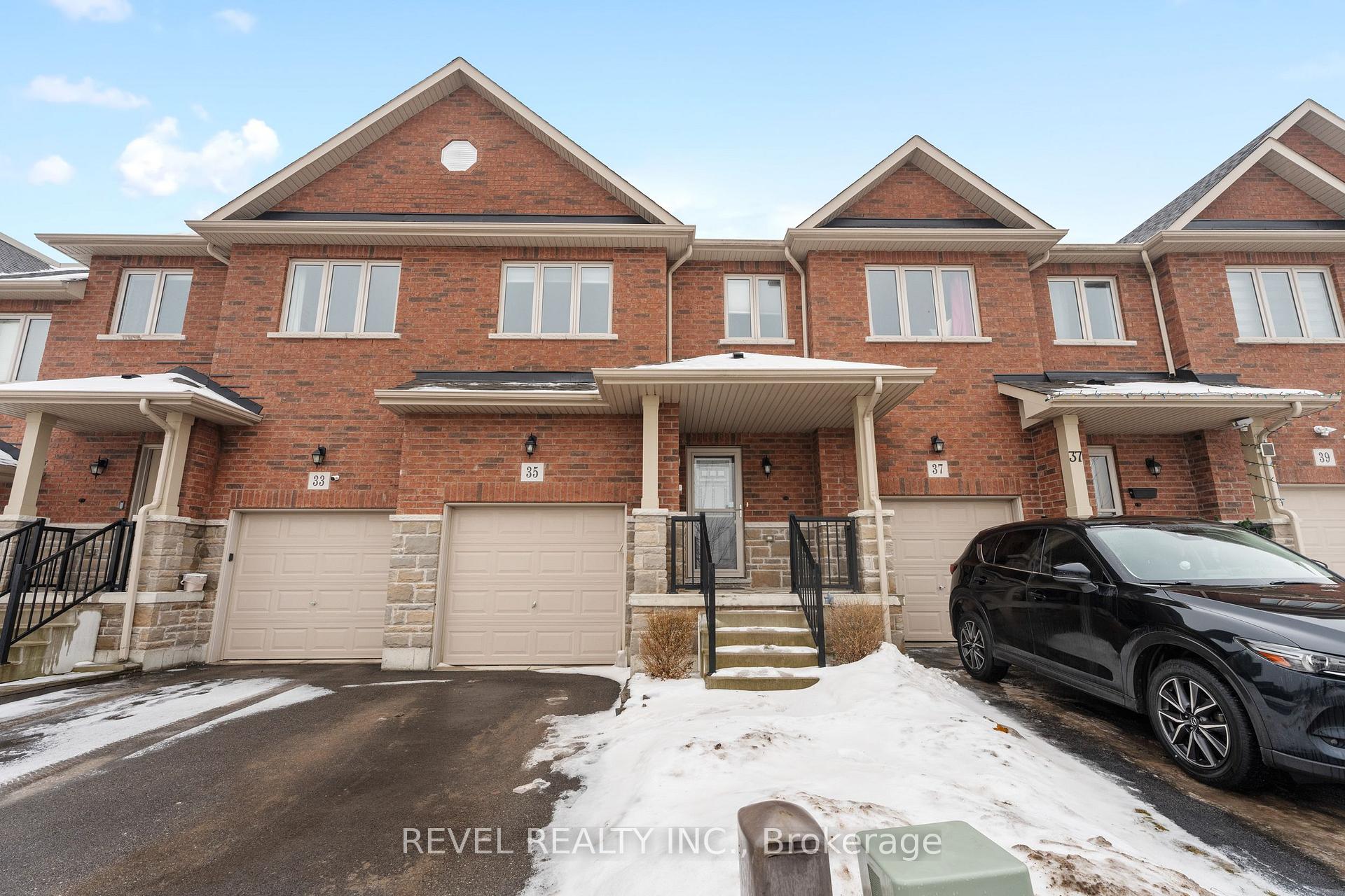 35 Sunset Way Thorold Ontario Canada Sale residential Kafayat Ayodele-Peters Right at Home Realty, Brokerage*
