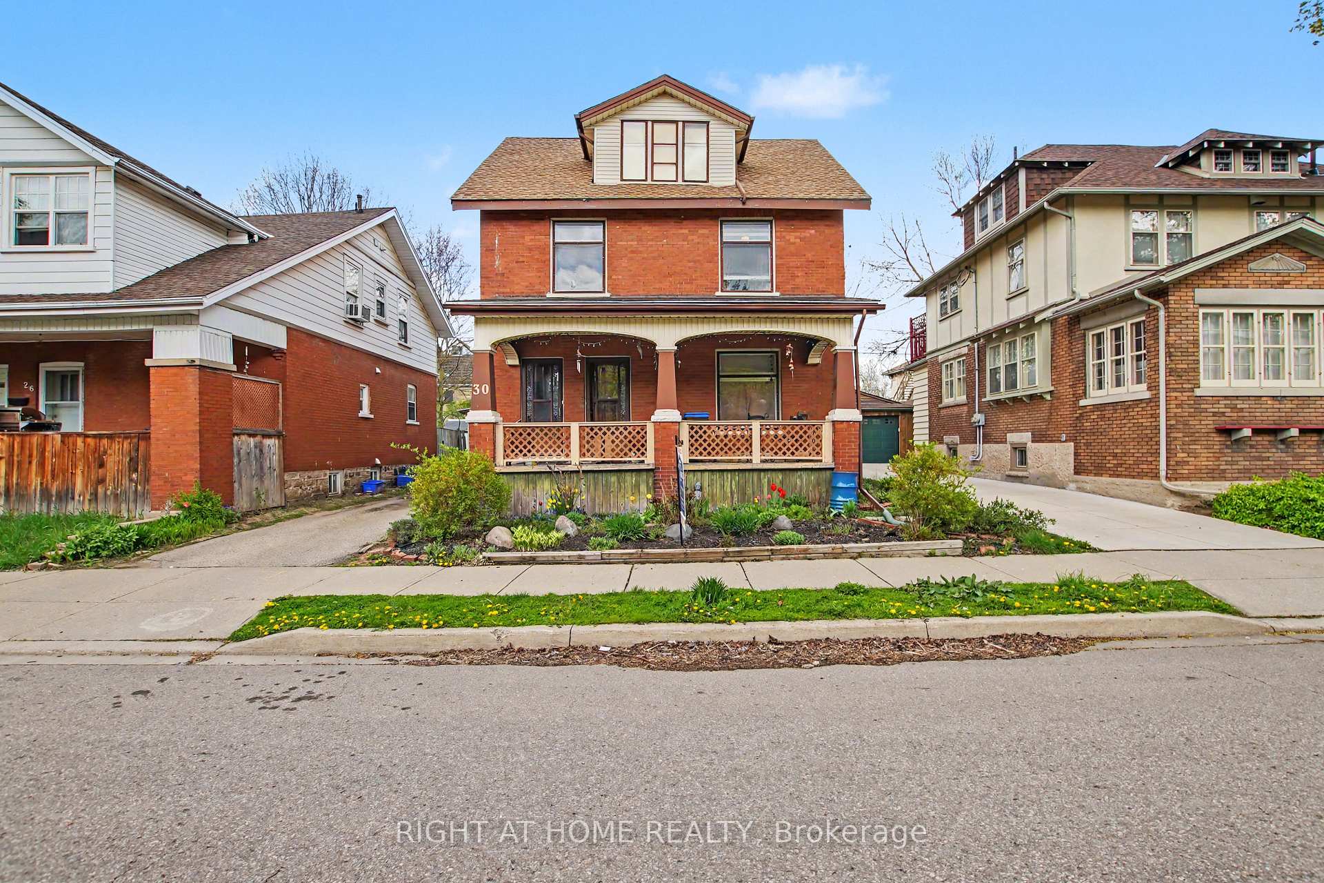 30 Hohner Avenue Kitchener Ontario Canada Sale residential Manuela Evans Right at Home Realty, Brokerage*