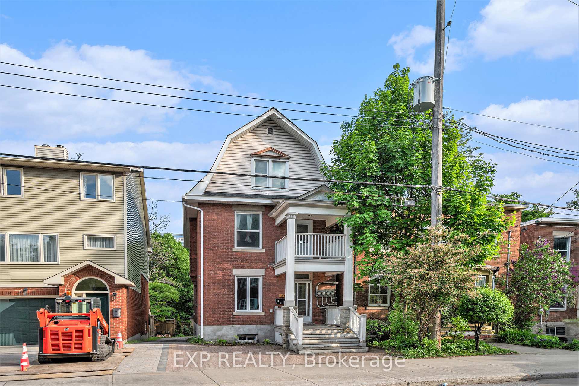 350 Fifth Avenue Ottawa Ontario Canada Sale residential Edmundo Roa eXp Realty Inc.