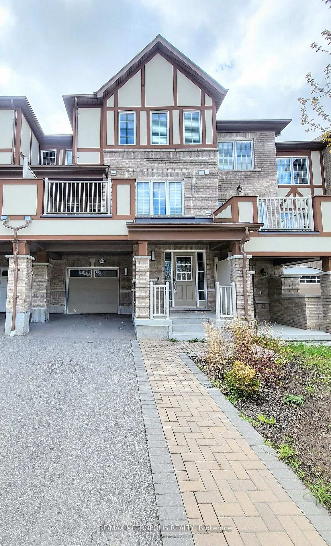 1035 Reflection Place Pickering Ontario Canada Rent residential Dushan Nithiyanantham RE/MAX Metropolis Realty Brokerage*