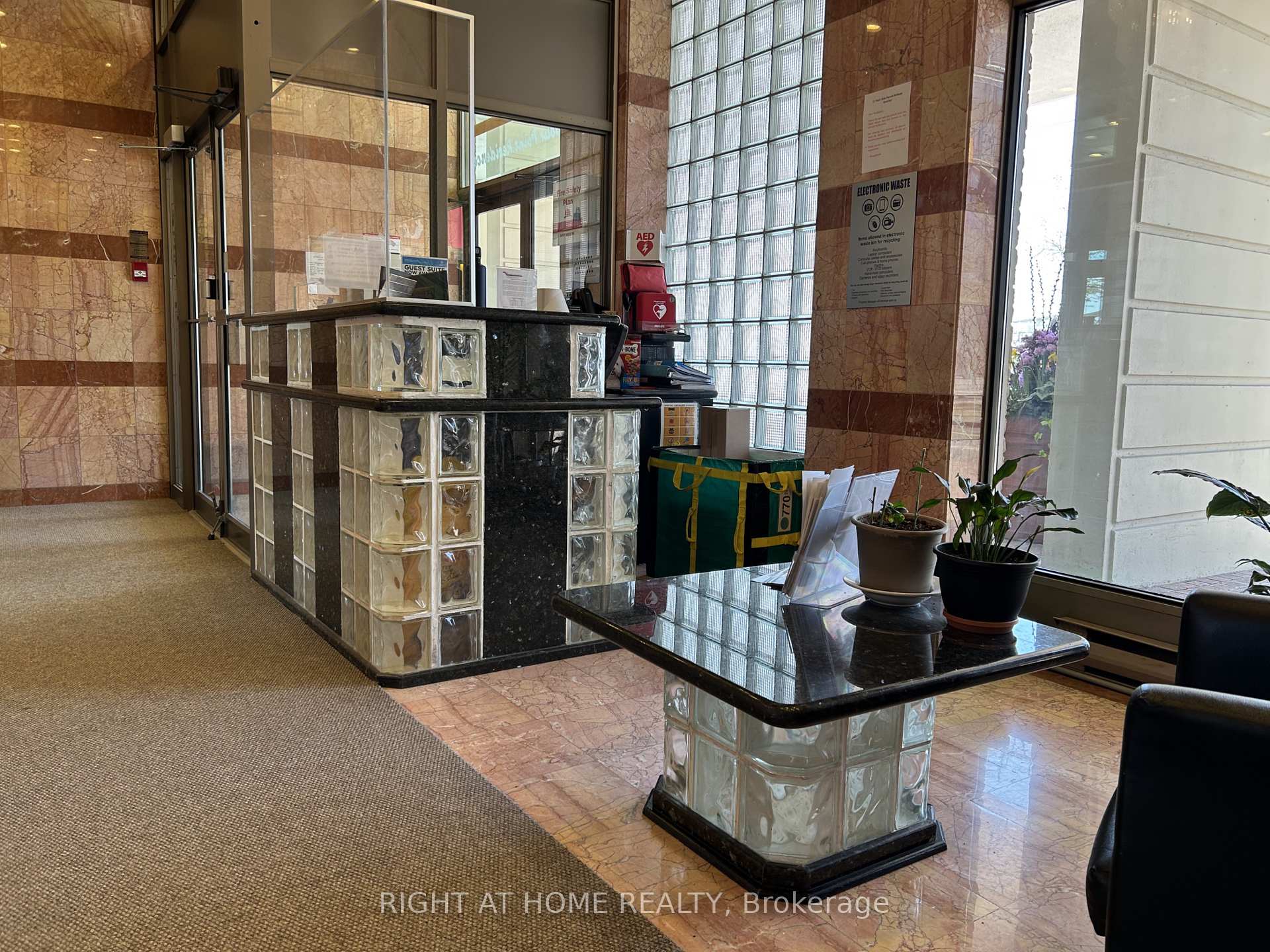 1608 - 250 Queens Quay W Toronto Ontario Canada Sale residential Stoyanka Georgieva Right at Home Realty, Brokerage*