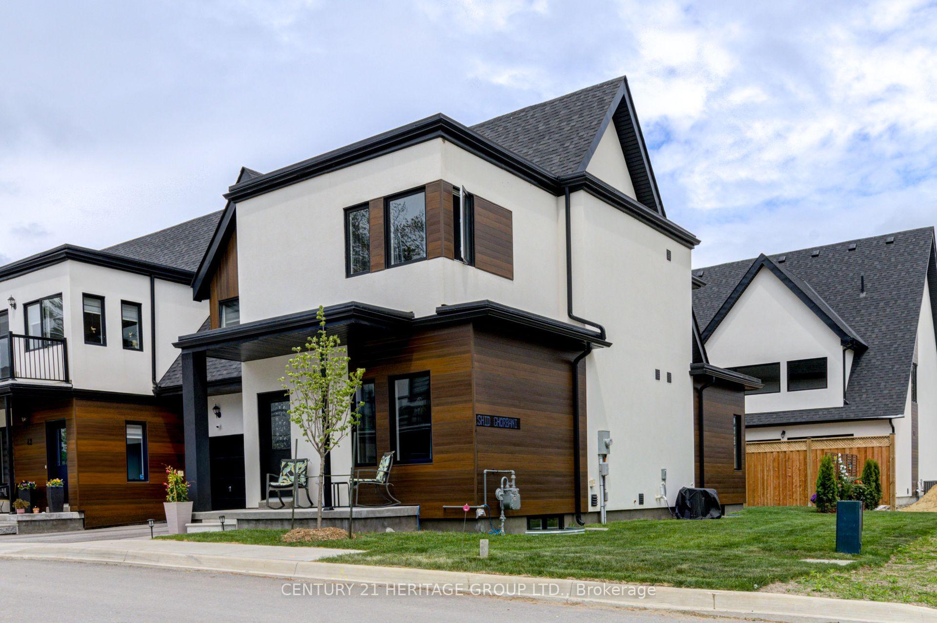 44 Ruby Crescent Orillia Ontario Canada Sale residential Toronto Best Houses Century 21 Heritage Group Ltd. Brokerage*
