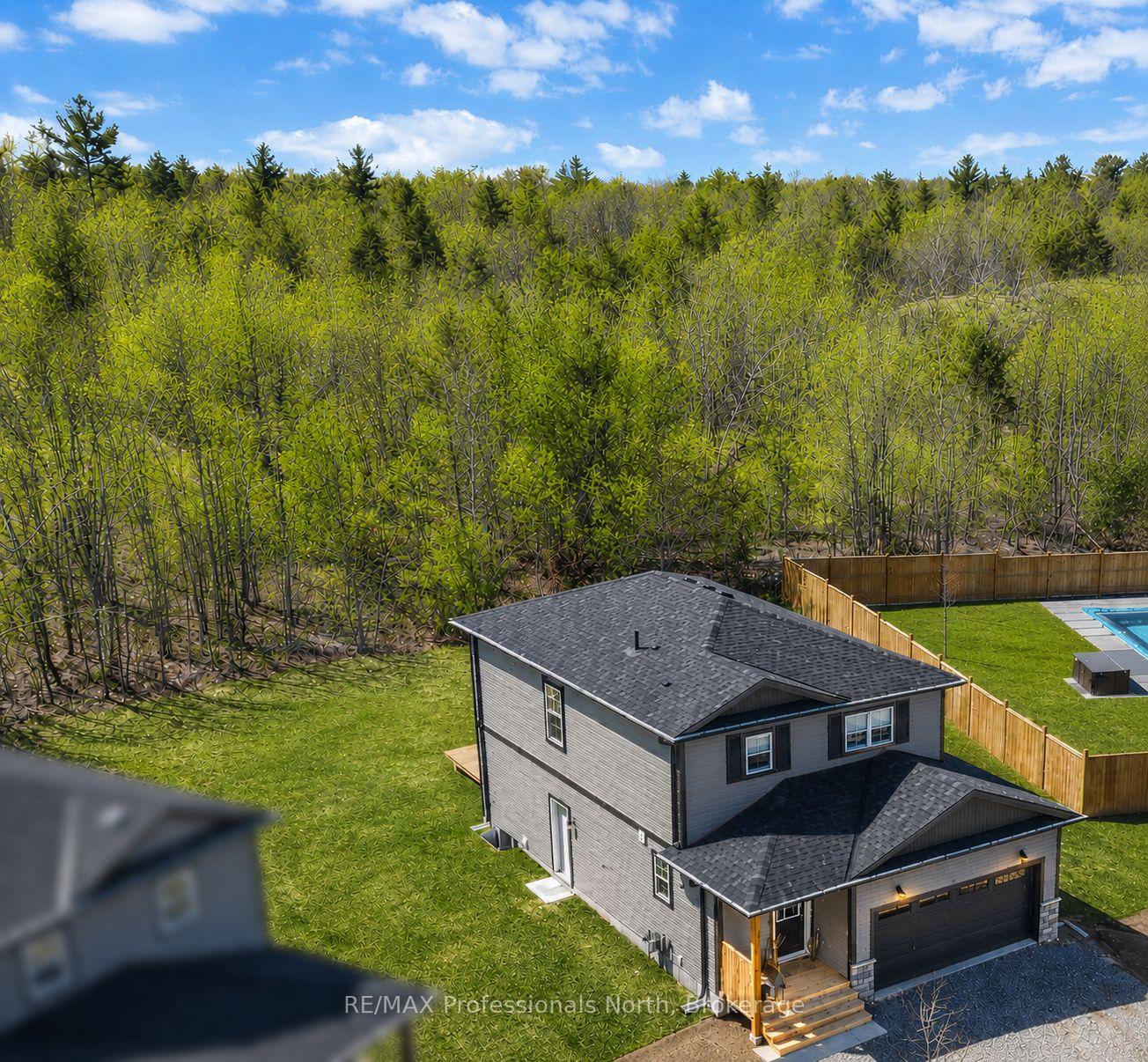 33 Whitehorn Park Road W Bracebridge Ontario Canada Sale residential Radka Hnilicova Anchor Realty, Brokerage*