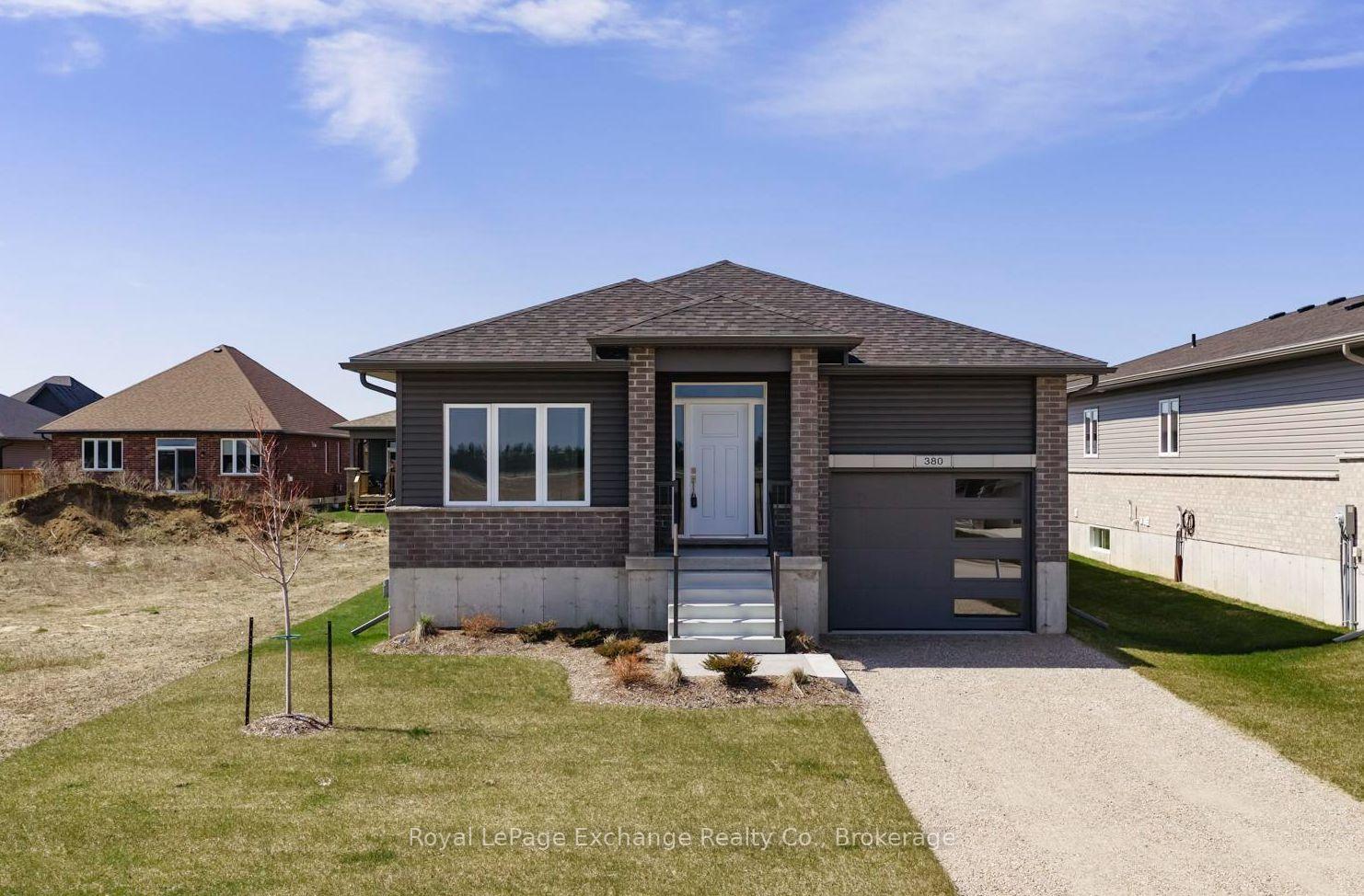 380 HAWTHORNE Street Saugeen Shores Ontario Canada Sale residential Dan Graham Wilfred Mcintee & Co. Ltd., Brokerage* (Southampton)
