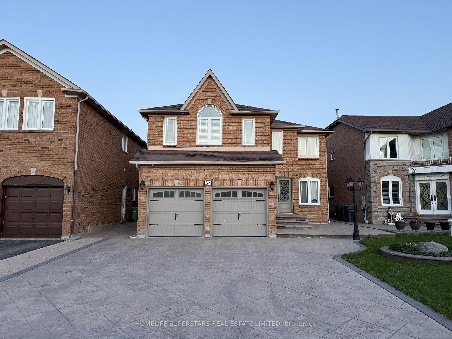 54 Hollybush Street Brampton Ontario Canada Sale residential   HomeLife Superstars Real Estate Ltd., Brokerage*