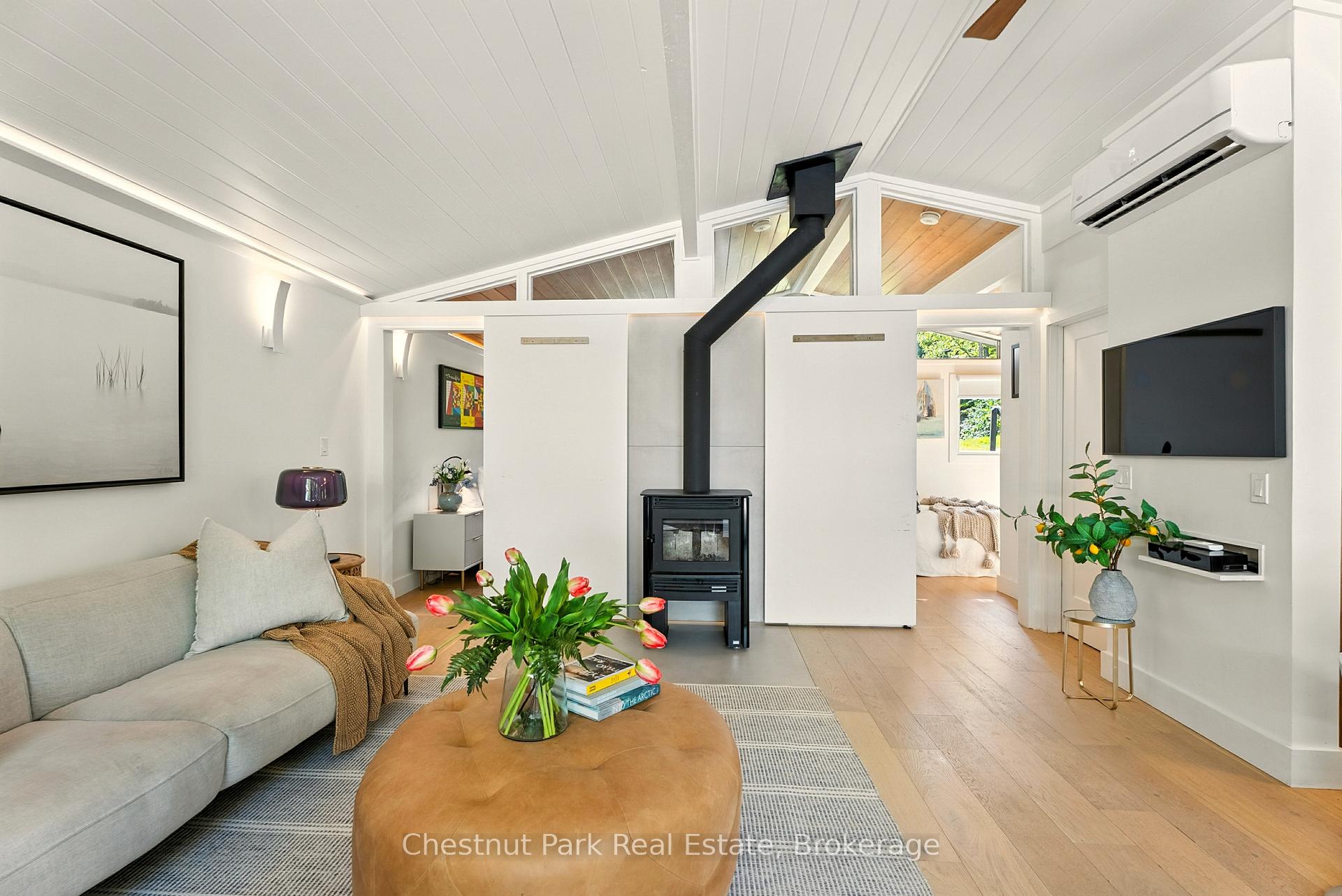 3 Bedroom Single Family Home/House's Image 12