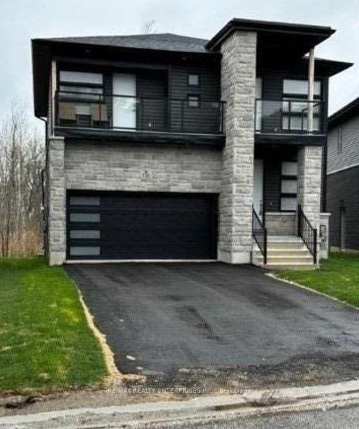 135 Rosie Street Blue Mountains Ontario Canada Rent residential Mary Spudic RE/MAX REALTY ENTERPRISES INC.