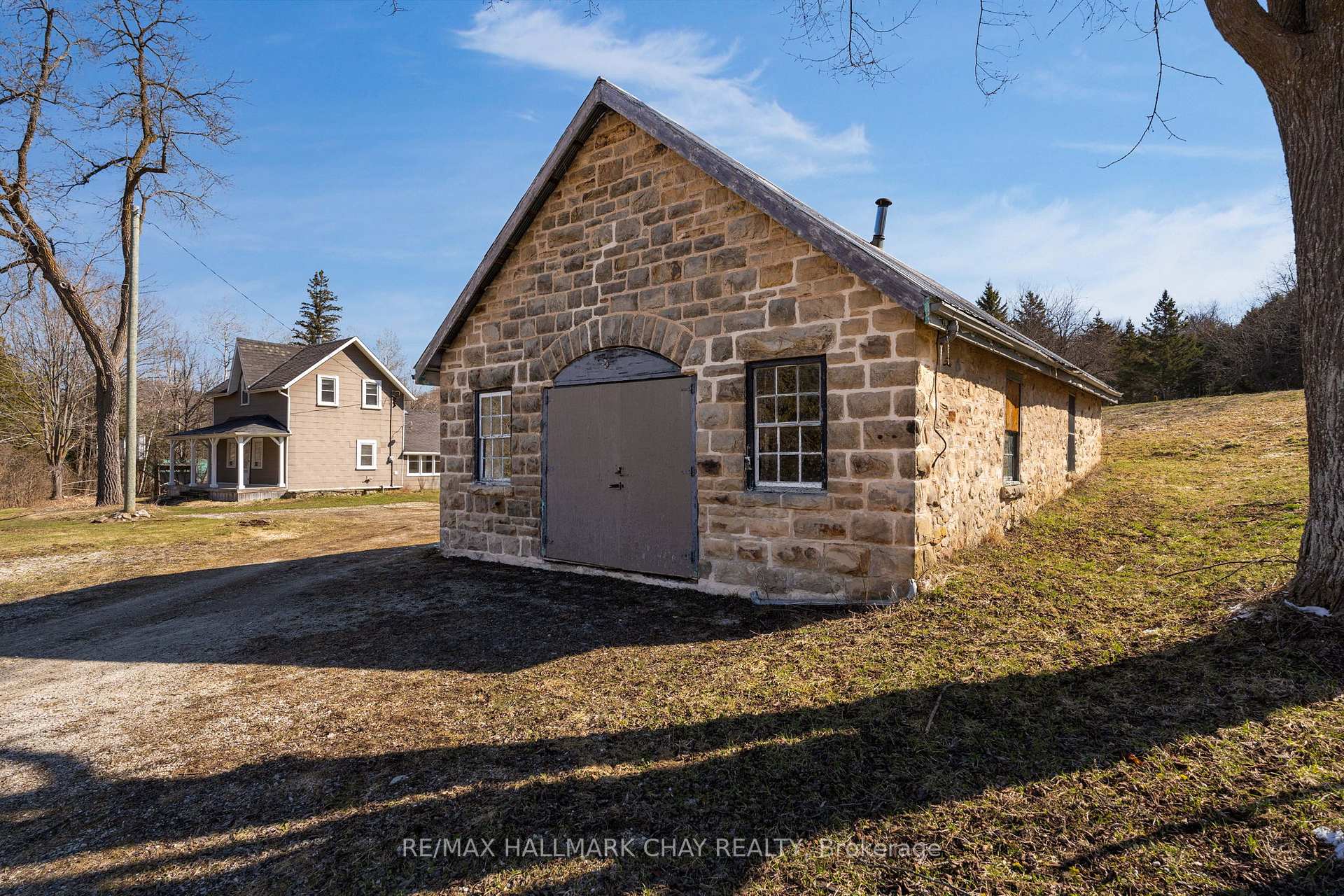 8997 County Road 9 Clearview Ontario Canada Sale residential Leo Weel RE/MAX Four Seasons Realty Ltd., Brokerage*