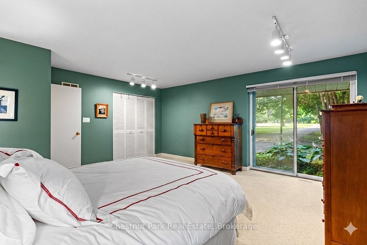 5 Bedroom Single Family Home/House's Image 29
