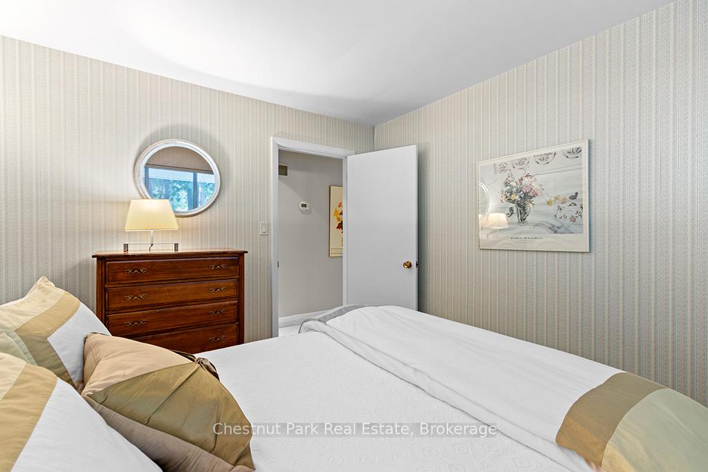 5 Bedroom Single Family Home/House's Image 26