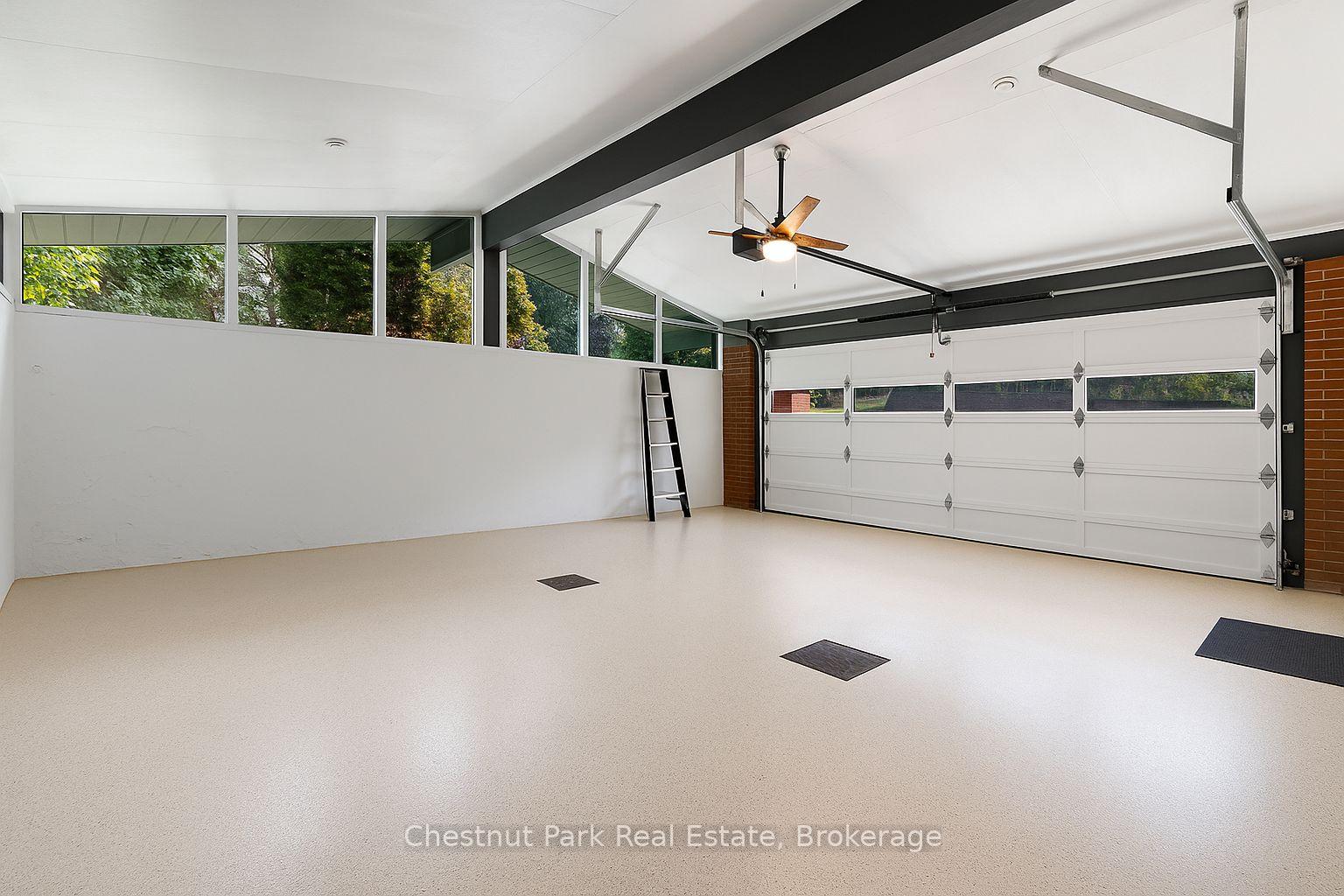 5 Bedroom Single Family Home/House's Image 8